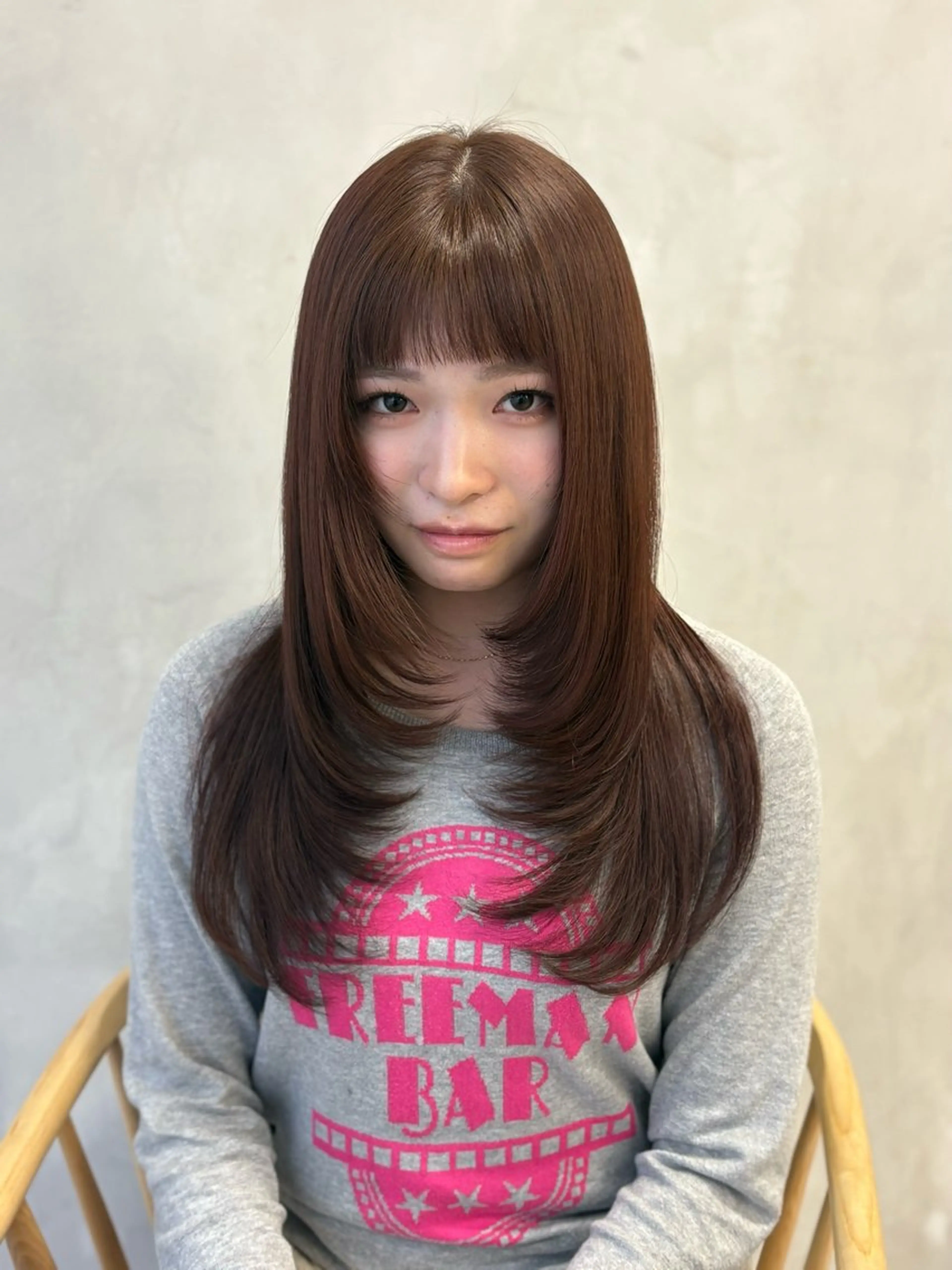 ロング ヘアカラー omocha umiのヘアスタイル