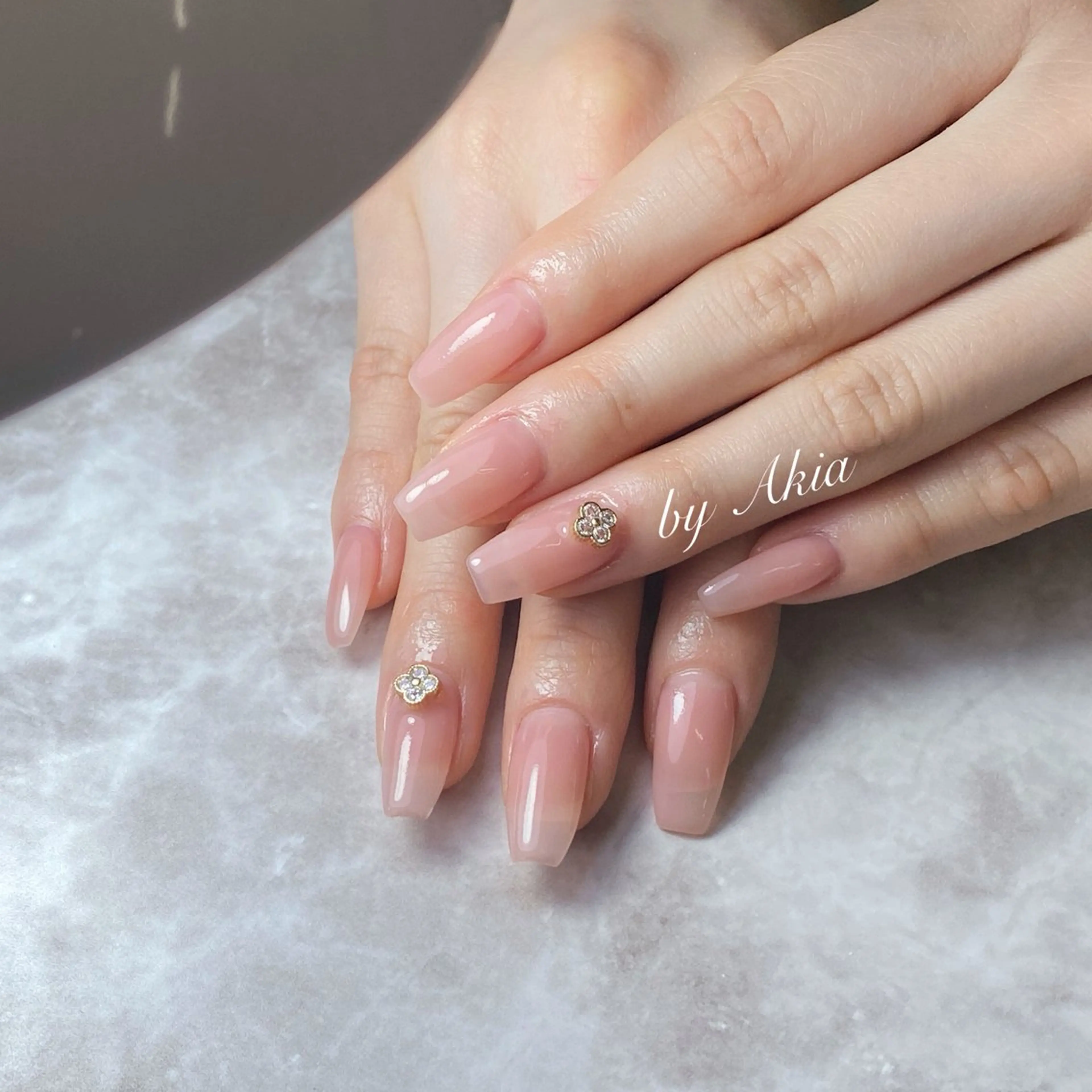 ネイル ハンドネイル ハンドケア 閨匠ビューティサロン 新橋店のネイルデザイン