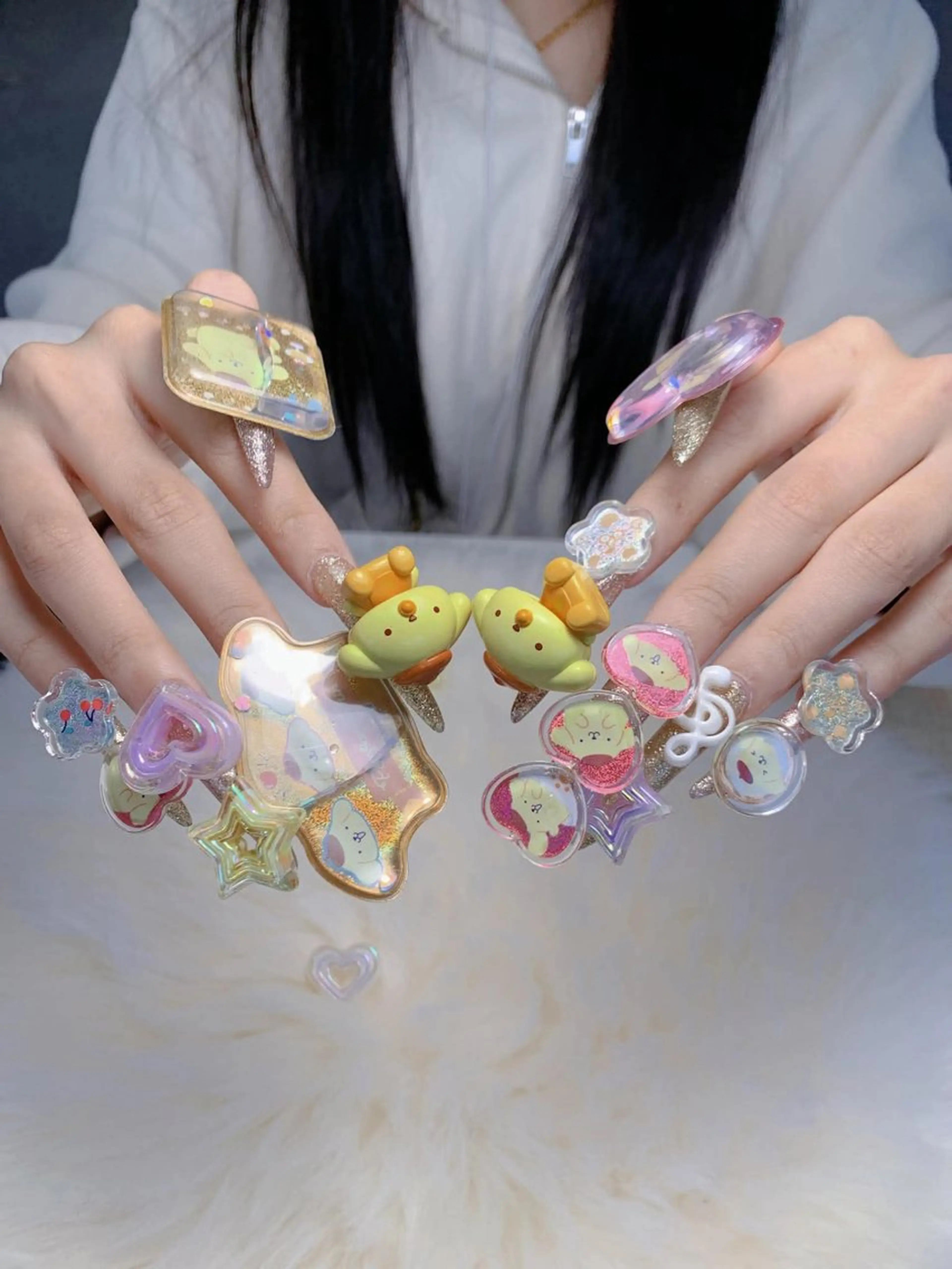ネイル ロングネイル ハンドネイル いちご ちゃんのネイルデザイン