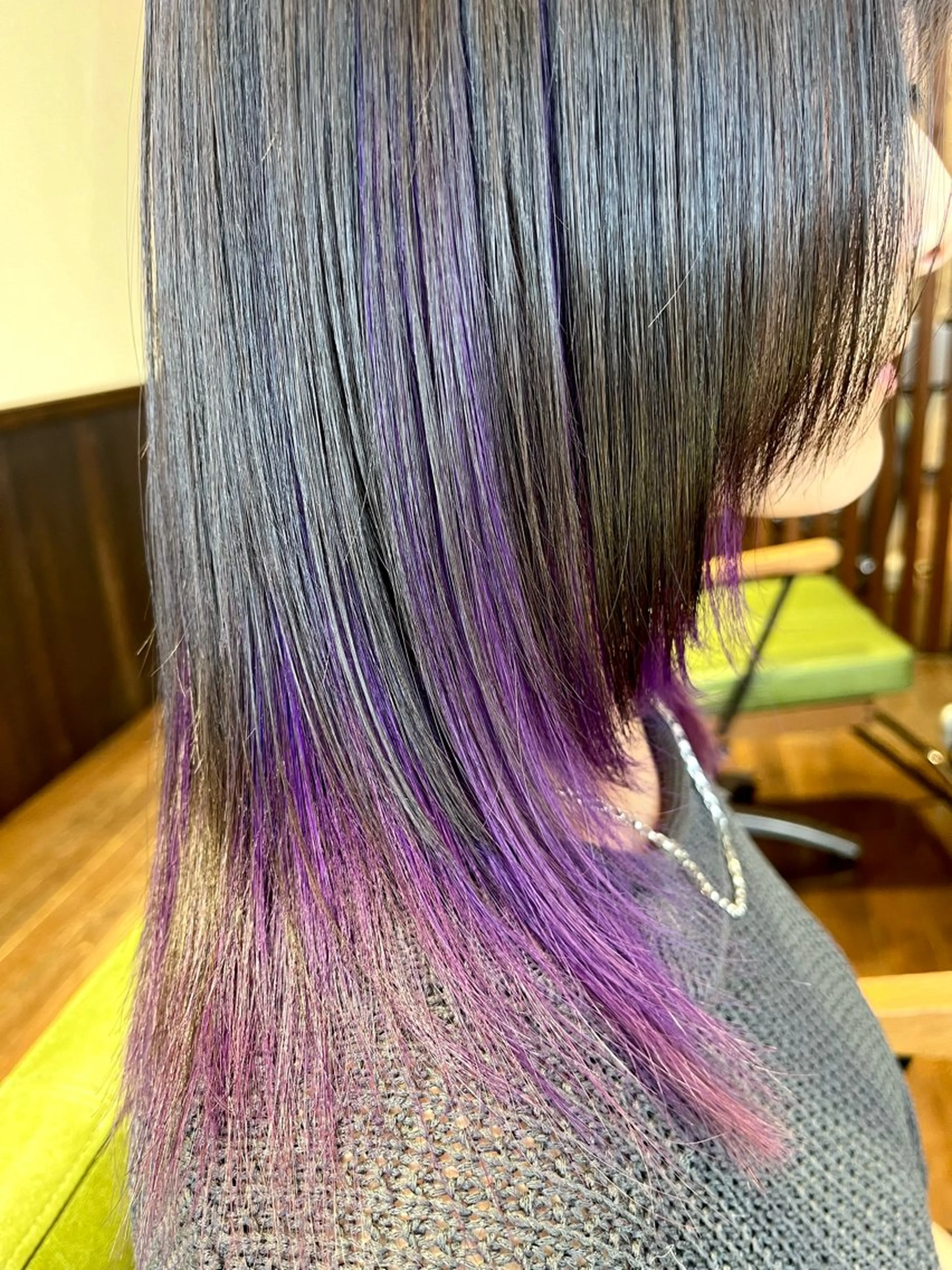 カラー ブリーチ インナーカラー カット ヘアカラー 遠山 祐樹のヘアスタイル