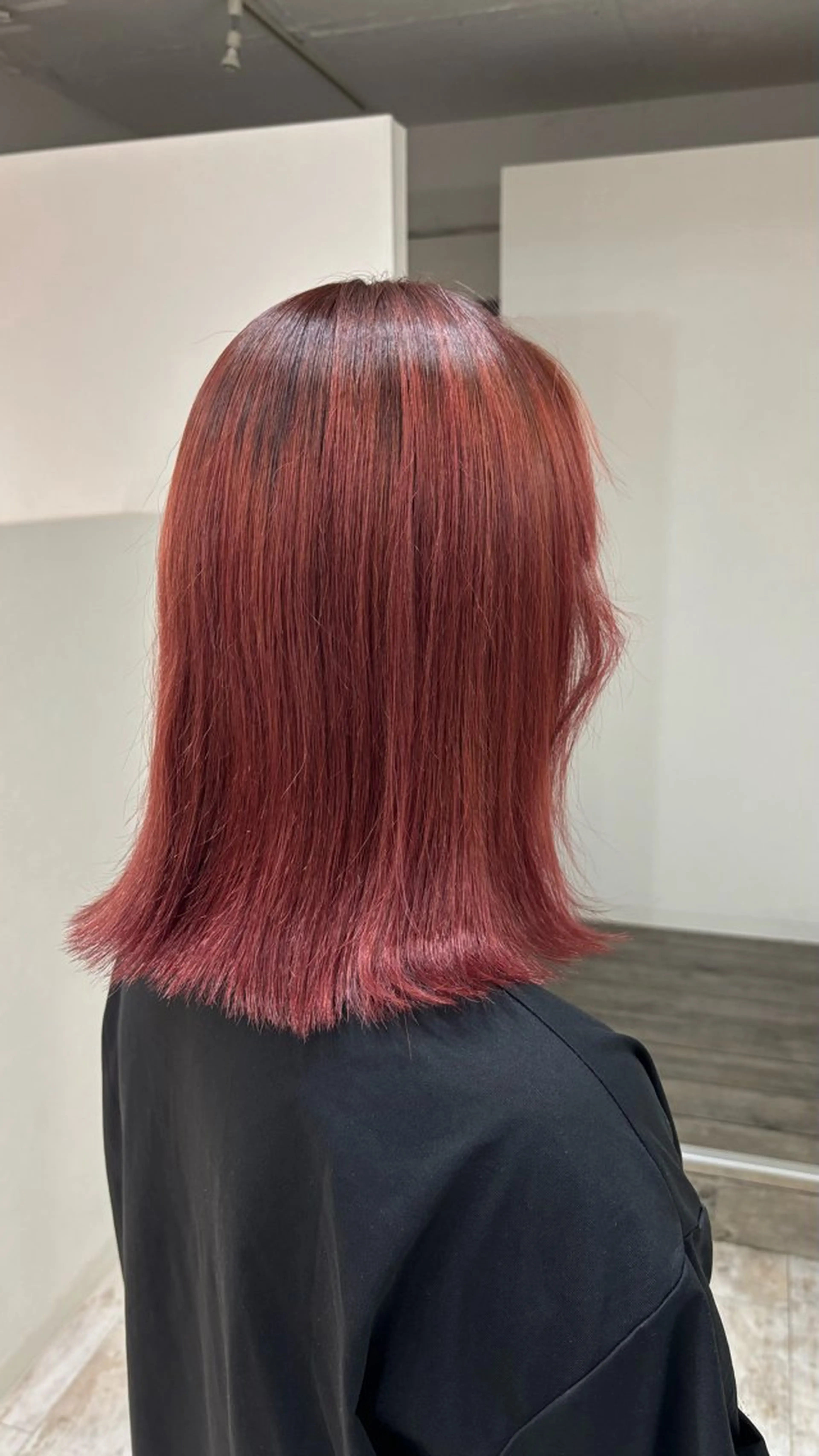 ミディアム カラー ヘアカラー トリートメント piLLon mayuのヘアスタイル