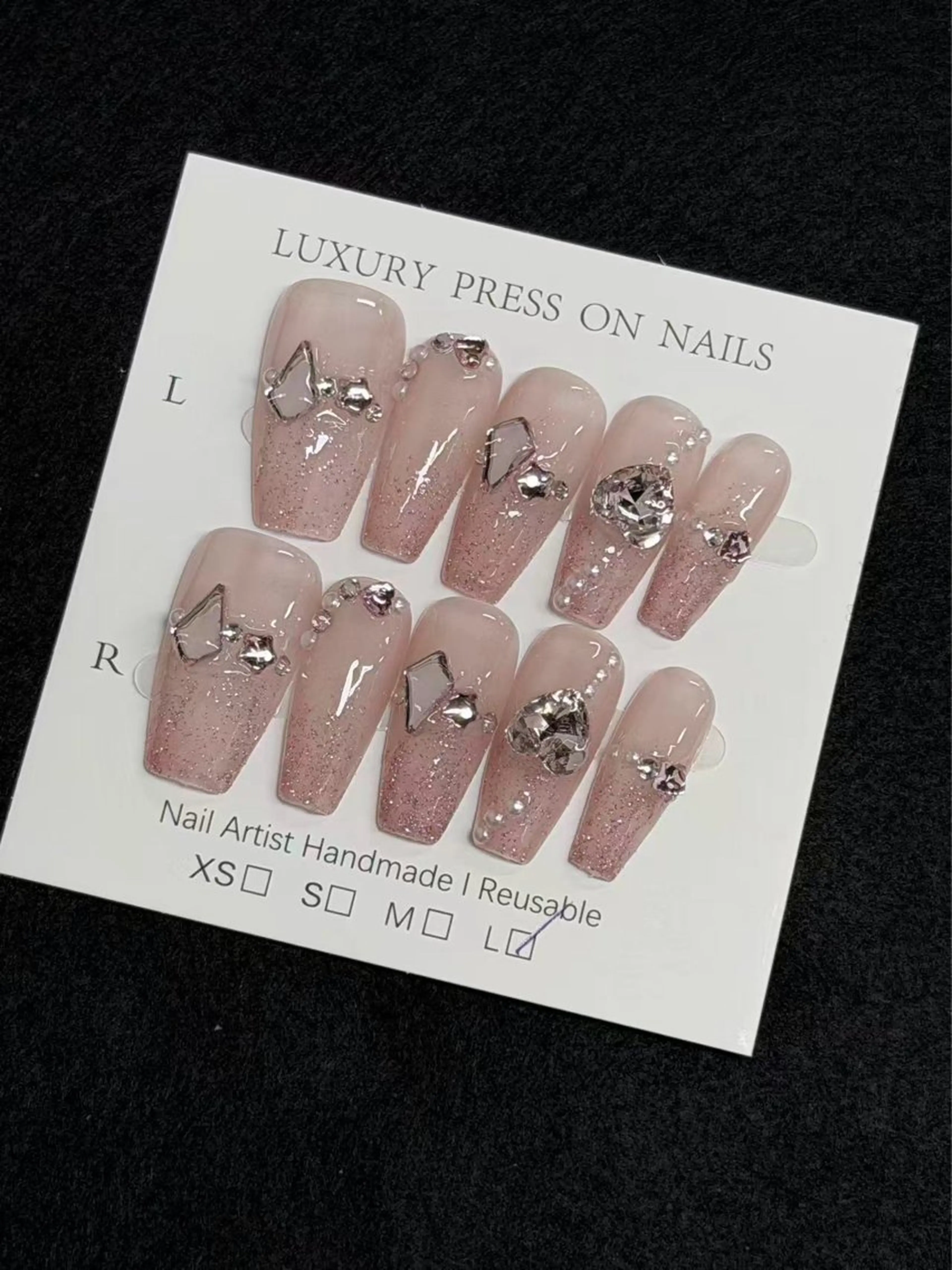 ネイル Kaka_ パラジェル、長さだしのネイルデザイン