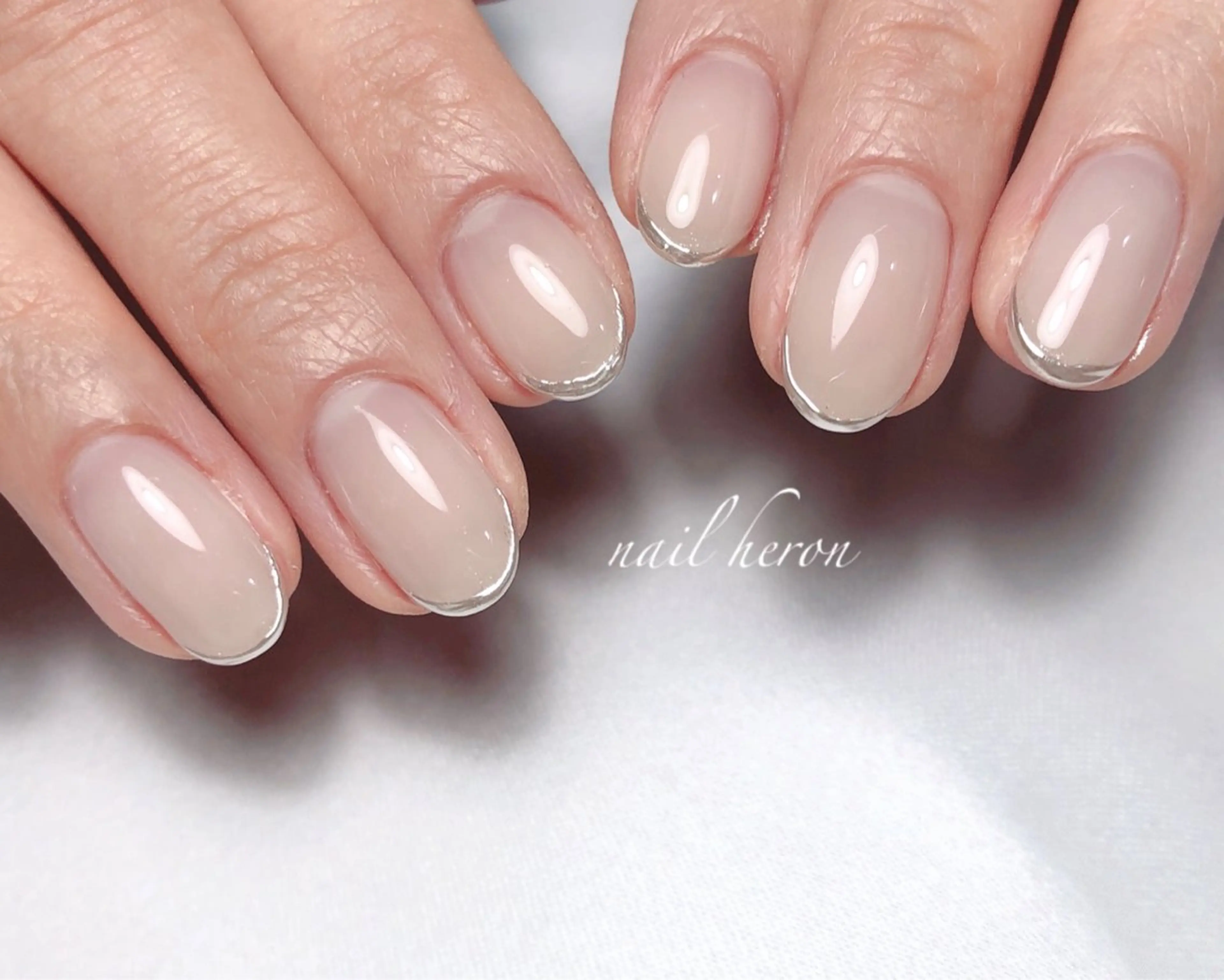 ネイル ミラーネイル ハンドネイル nail heron所属・saki_ nail heronのネイルデザイン