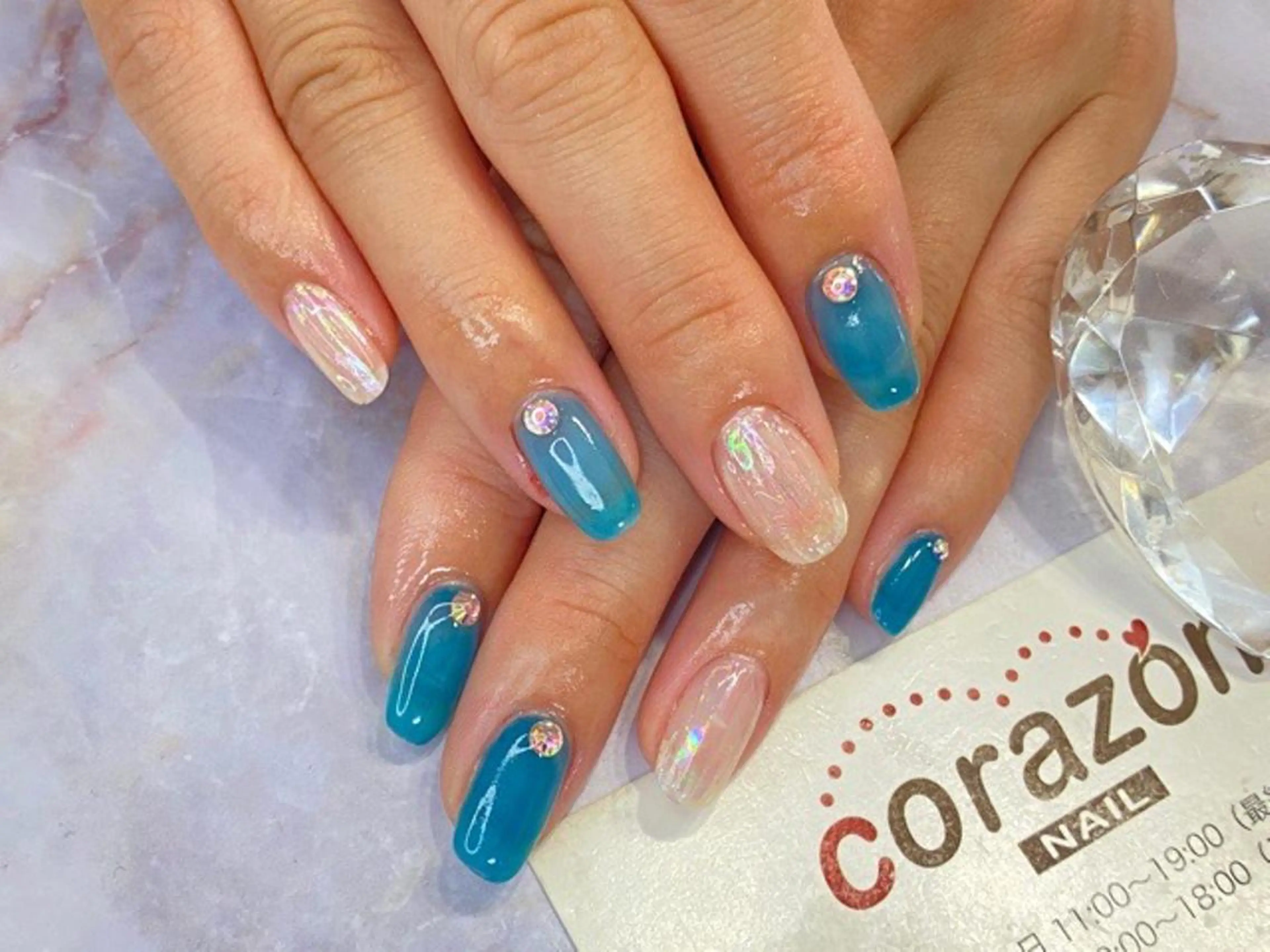 ネイル オーロラネイル ブルー クリアネイル ストーンネイル ネイリスト aicoのネイルデザイン