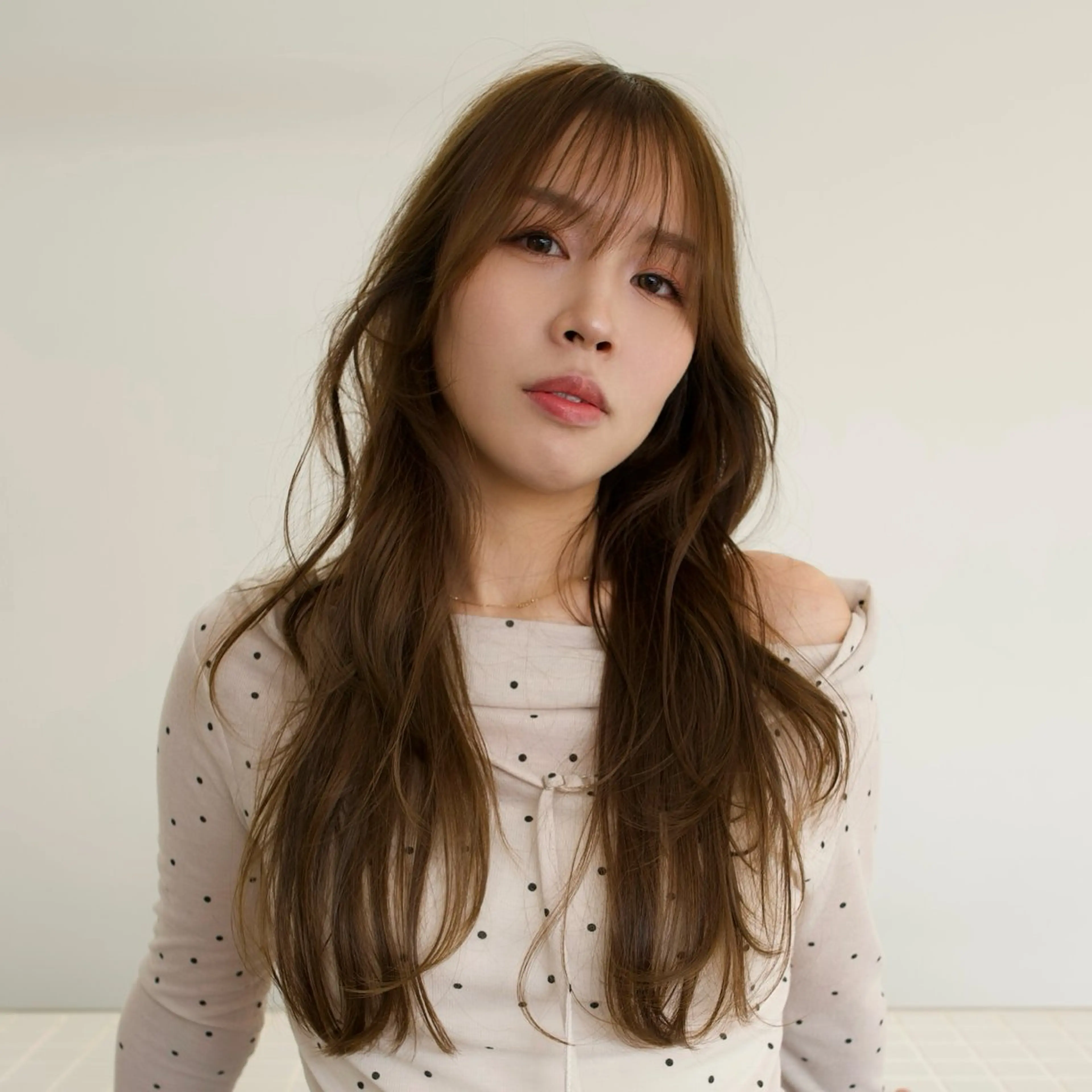 ロング ロングレイヤー レイヤーカット ロング カット ヘアカラー トリートメント 【シクネ】ユウダイ お顔まわりカット💎のヘアスタイル