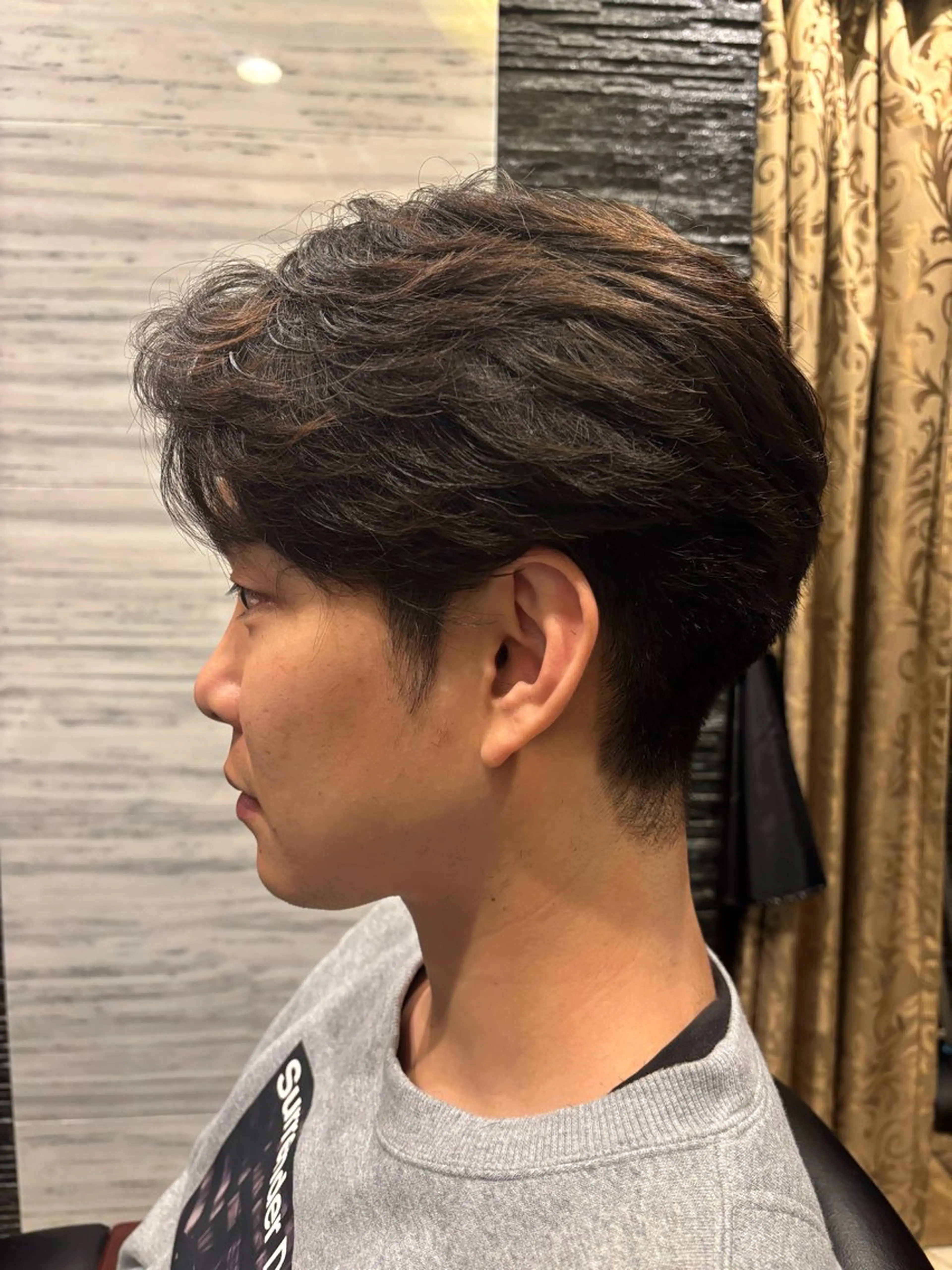 ミディアム 小松 美雄のヘアスタイル