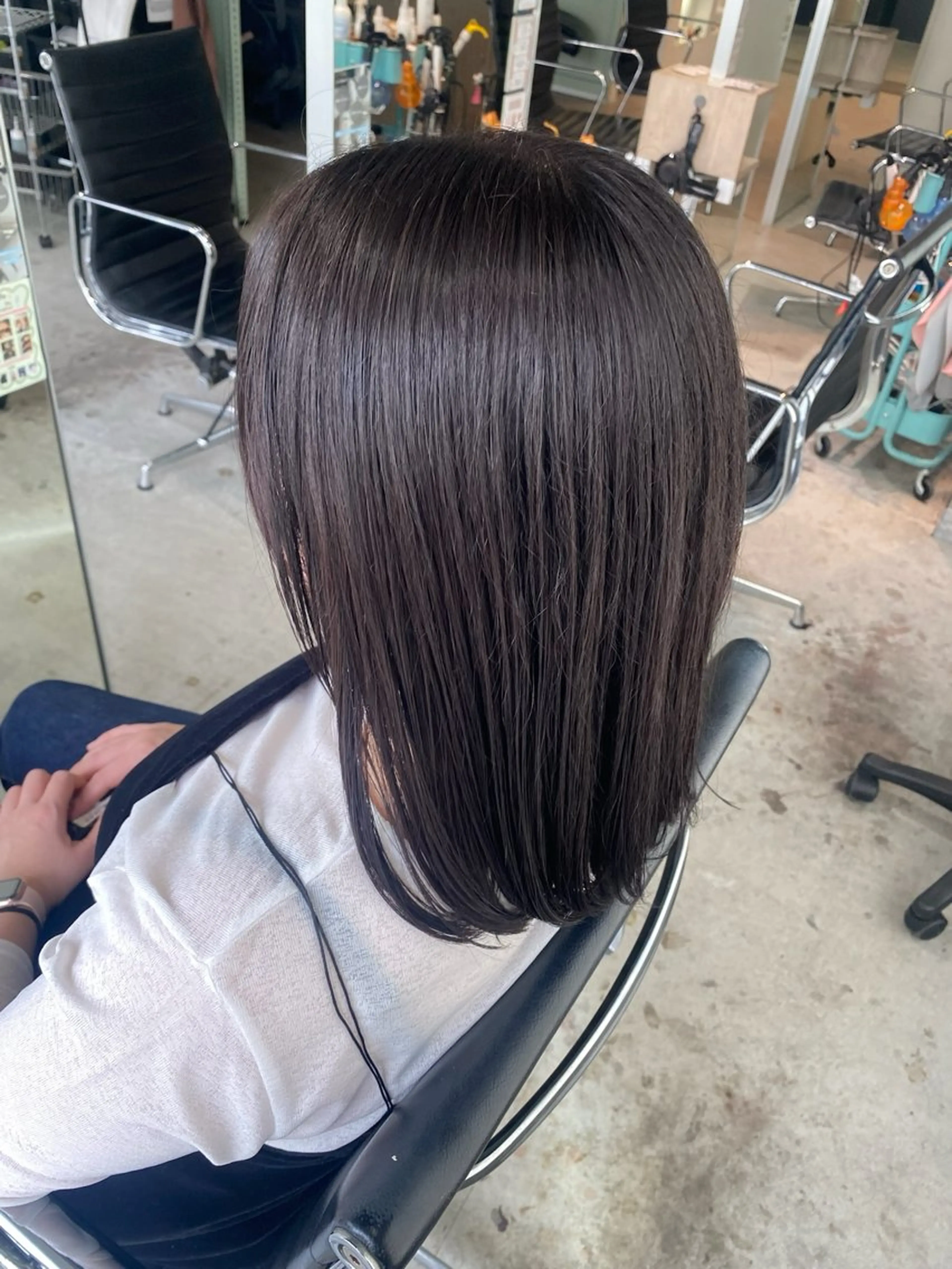 ミディアム カラー 佐藤 紗奈のヘアスタイル