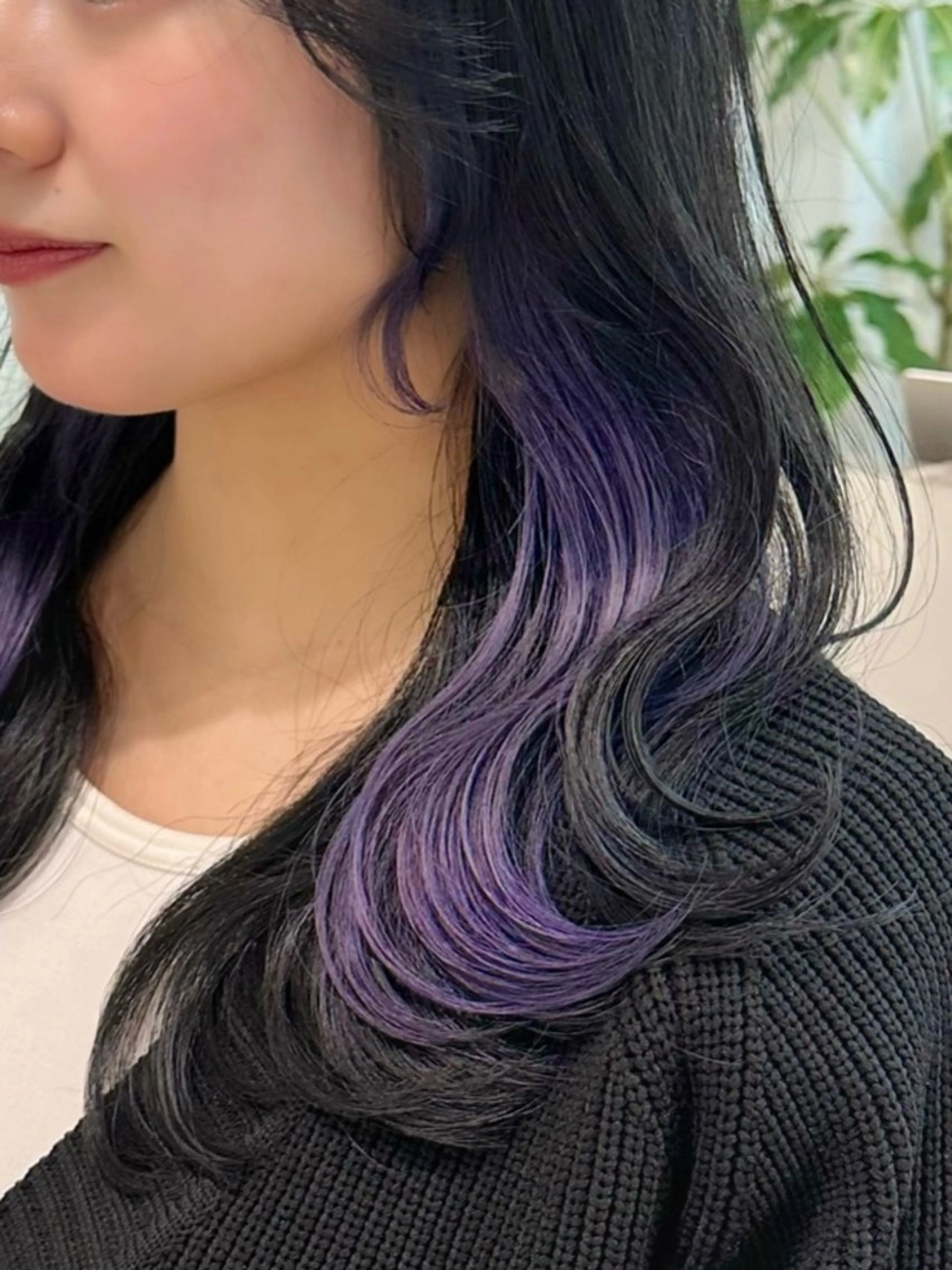 セミロング カラー ブリーチ ケアブリーチ イヤリングカラー インナーカラー ラベンダーカラー カット ヘアカラー トリートメント インナーカラー/レイ ヤーカット♡/マキシのヘアスタイル