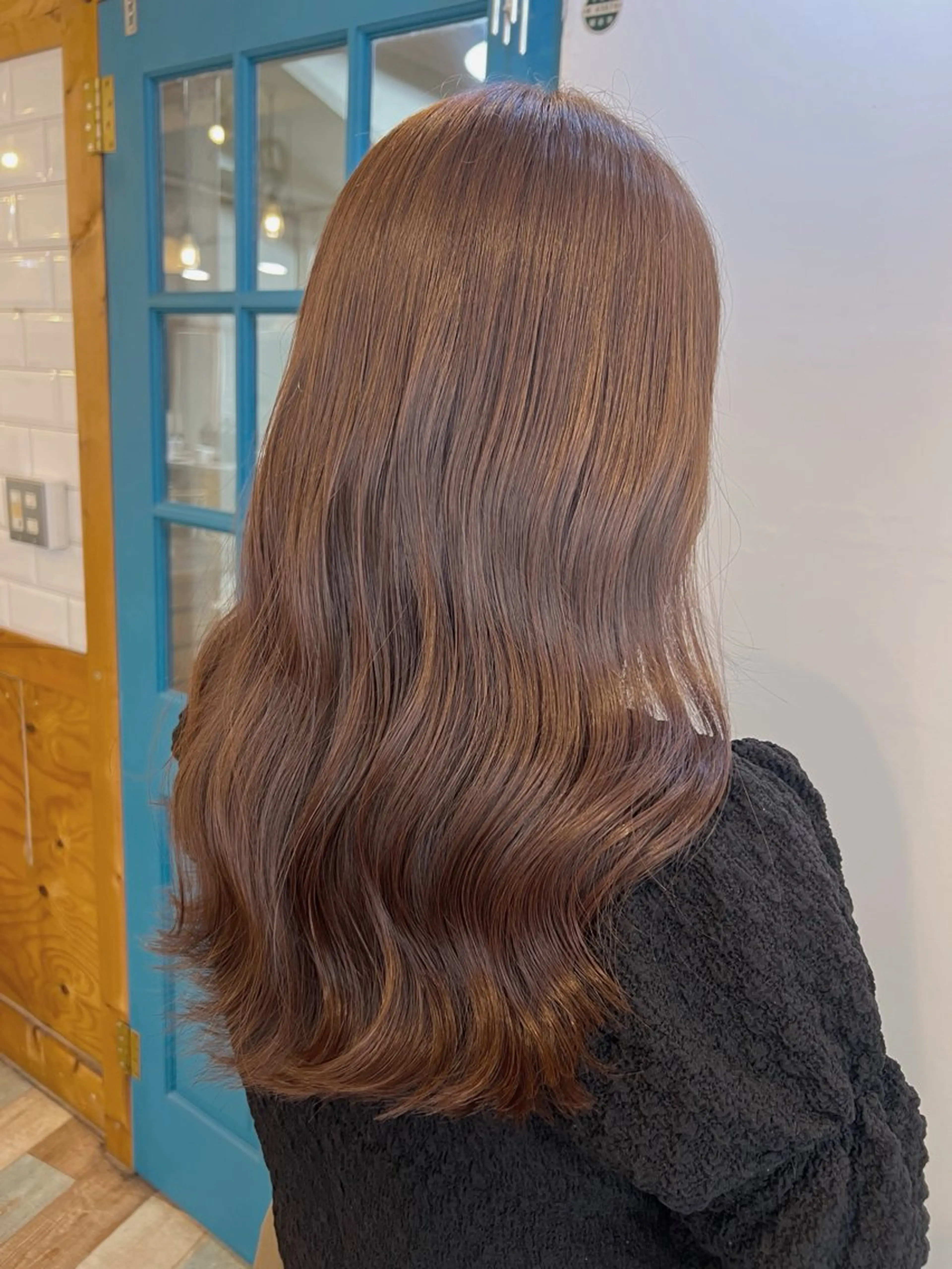 ロング カラー ブラウンカラー デザインカラー イヤリングカラー ハイライトカラー ボブ ヘアカラー トリートメント KANA/ボブ/ インナーカラー/艶髪のヘアスタイル