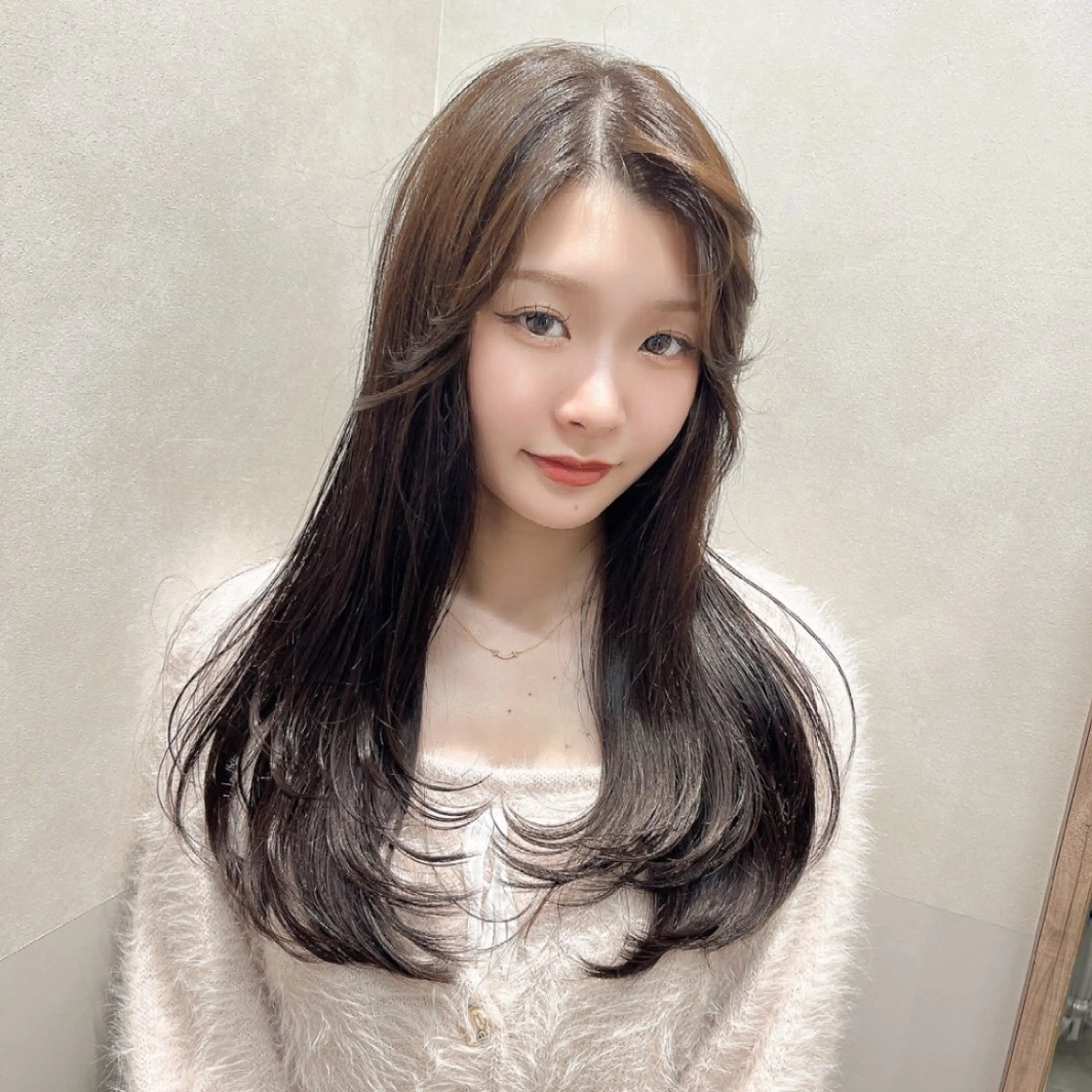 セミロング レイヤーカット カット 森 隆秀/韓国ヘアのヘアスタイル