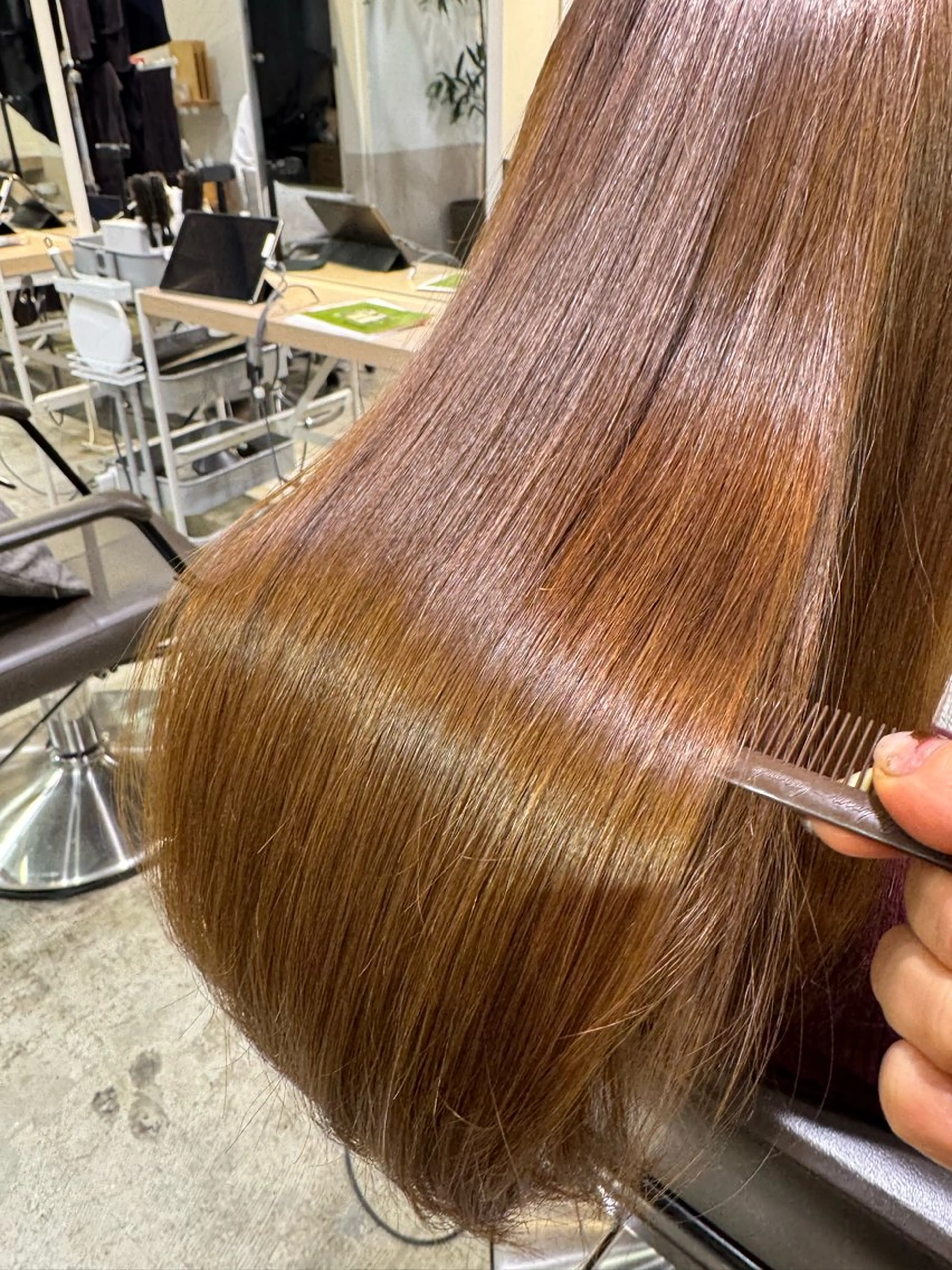 ロング トリートメント Ence 銀座所属・透明感カラー／ 縮毛矯正／まりなのヘアスタイル