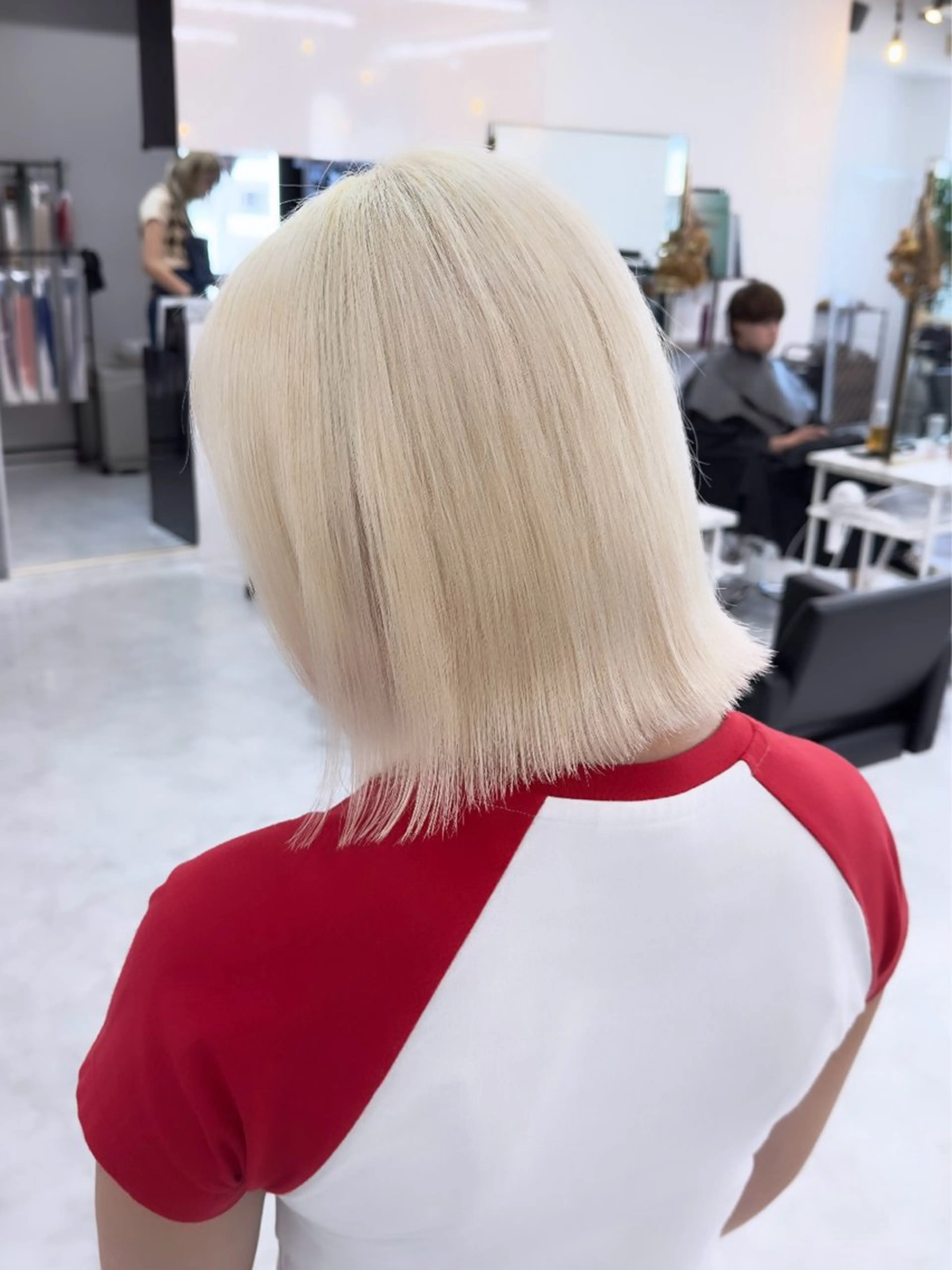 ミディアム カット ヘアカラー トリートメント 🤍ムラ修正ブリーチ 🤍原宿/YUUのヘアスタイル