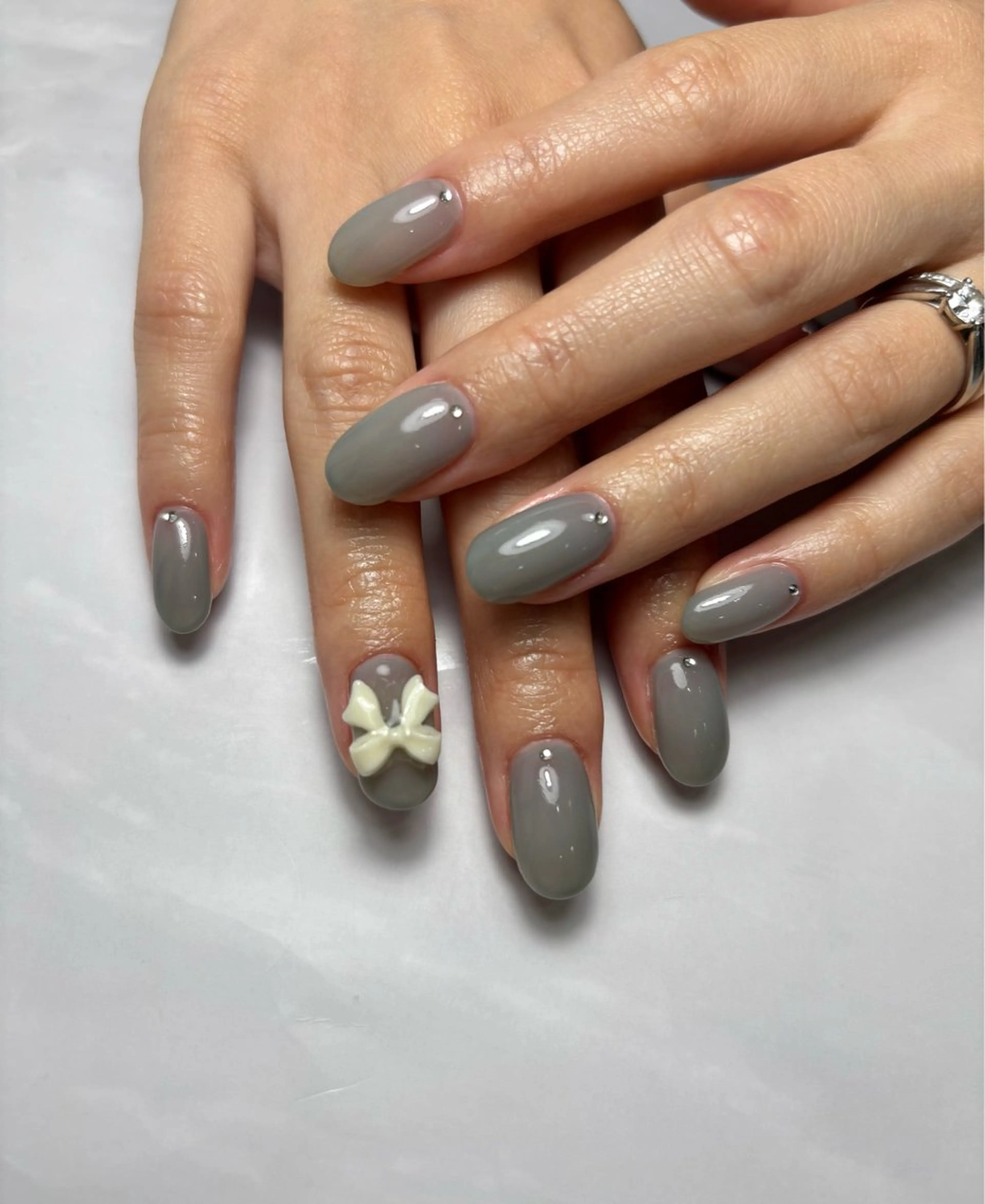 ミディアム BLESS所属・BLESS momoのネイルデザイン