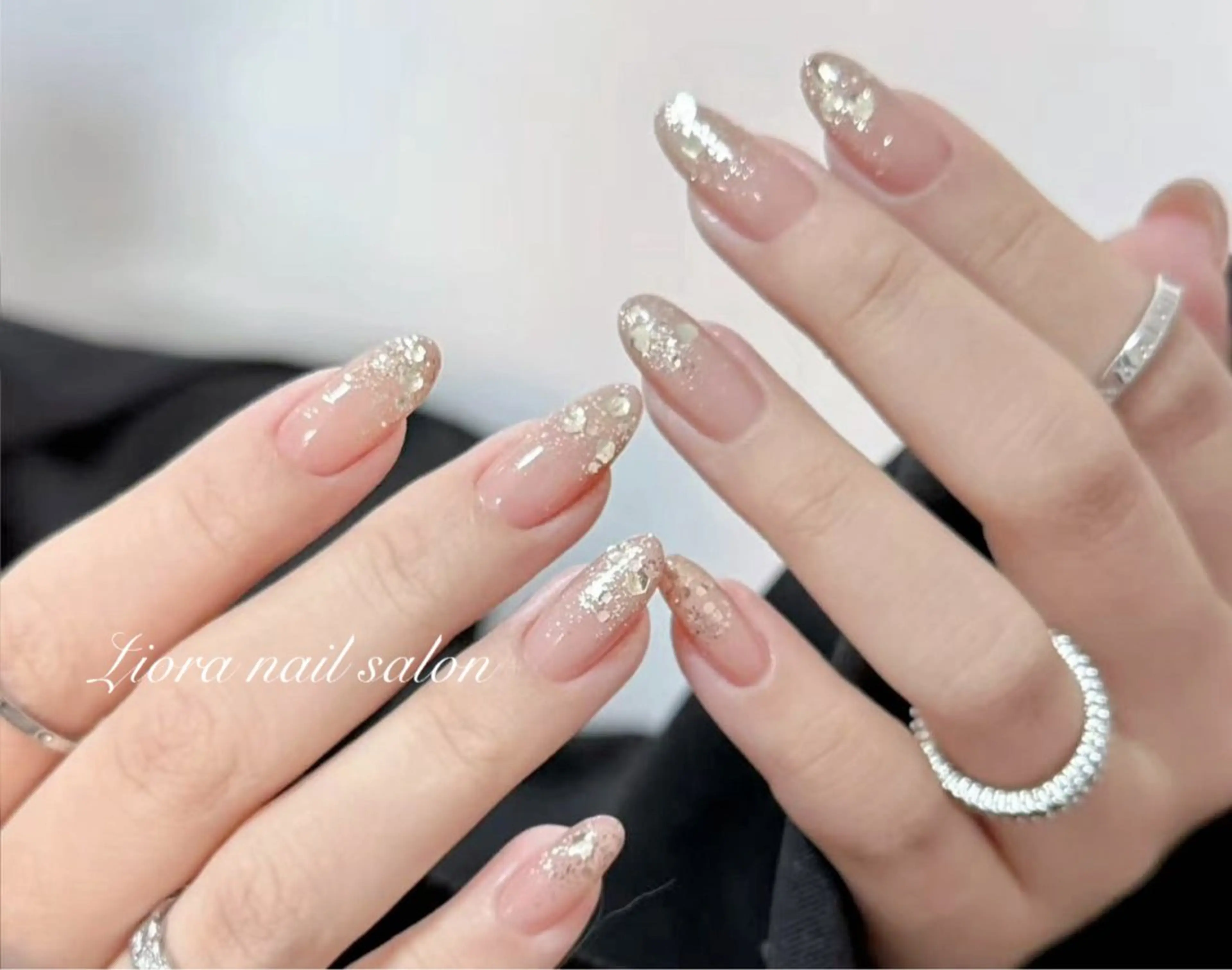 ネイル フレンチネイル ジェルネイル ガーリー グラデーション キラキラネイル ハンドネイル Liora nail スカルプ専門店のネイルデザイン