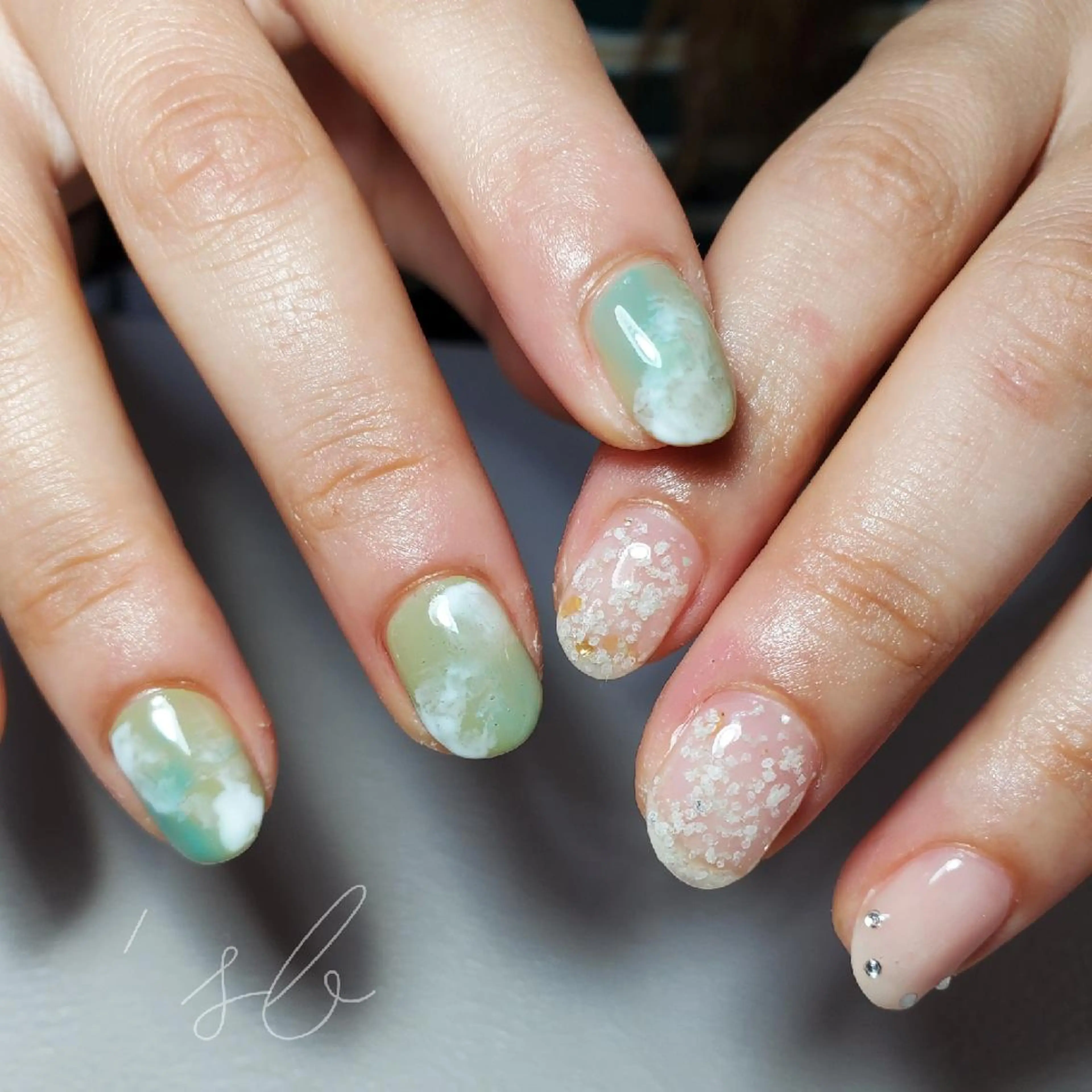 ネイル ハンドネイル nailroom‪ sb‪‪𓈒𓂂𓏸のネイルデザイン