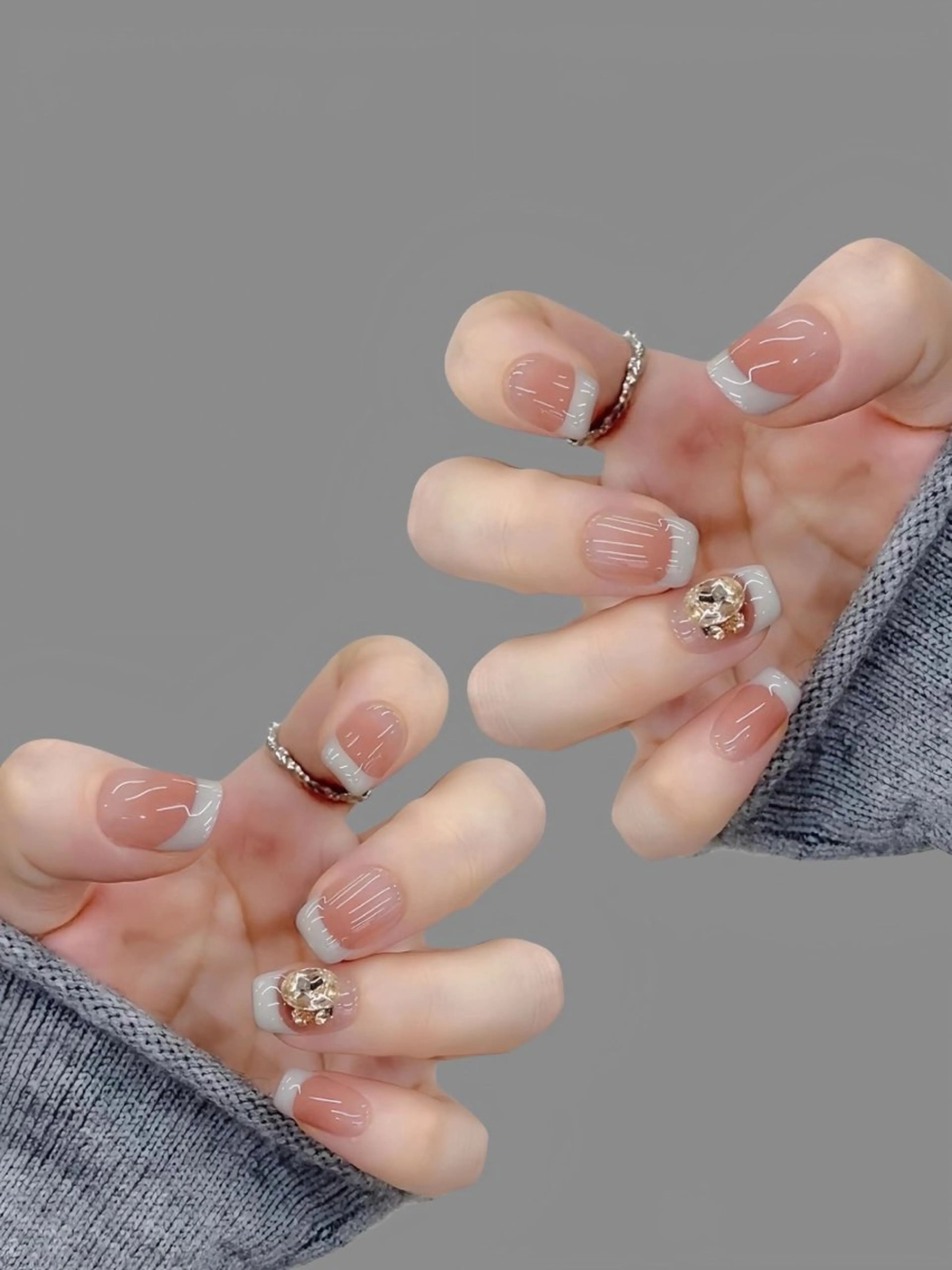 ネイル 持ち込み 🌈 Laule'aのネイルデザイン