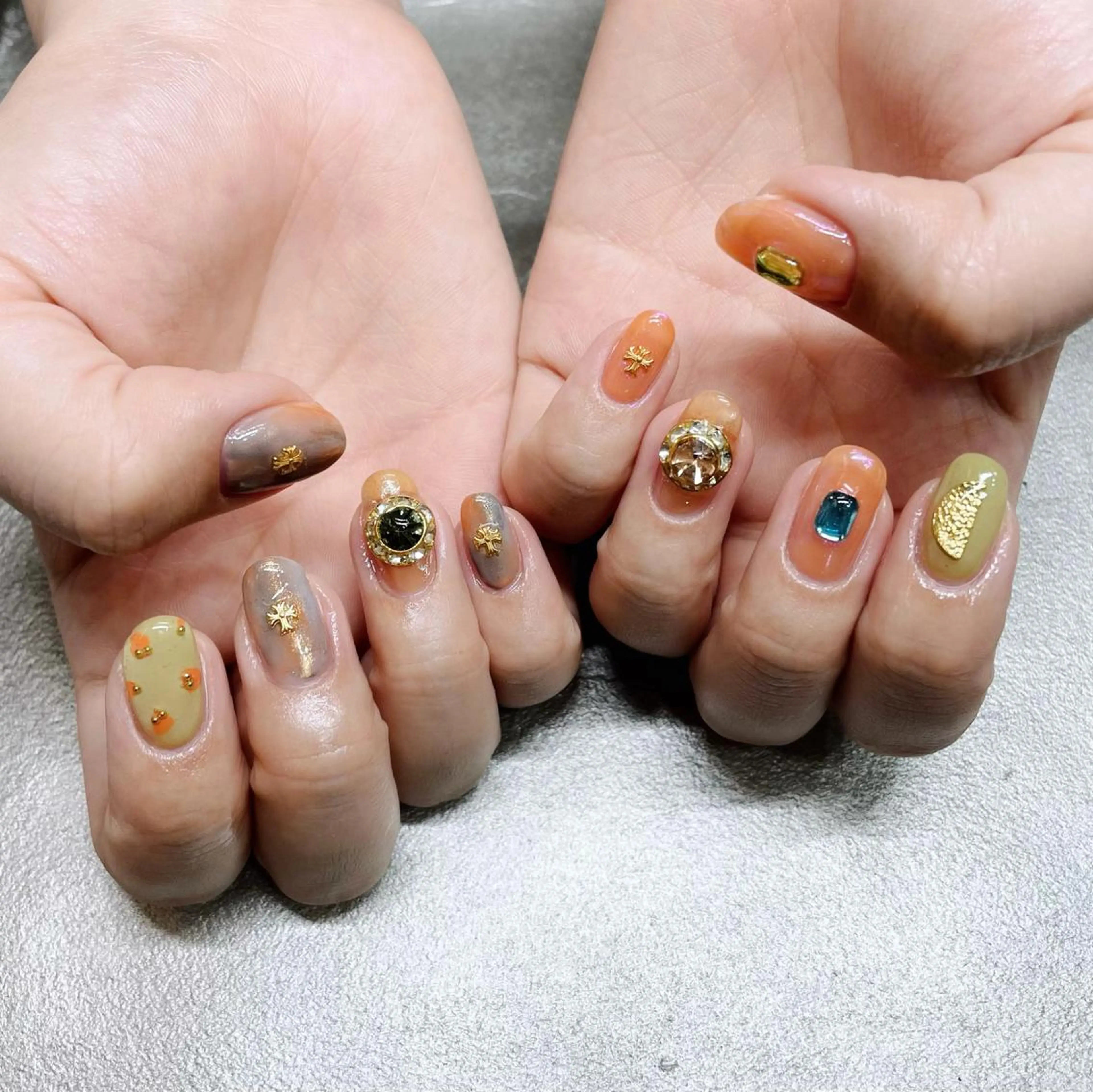 ネイル VOLLMOND nailのネイルデザイン
