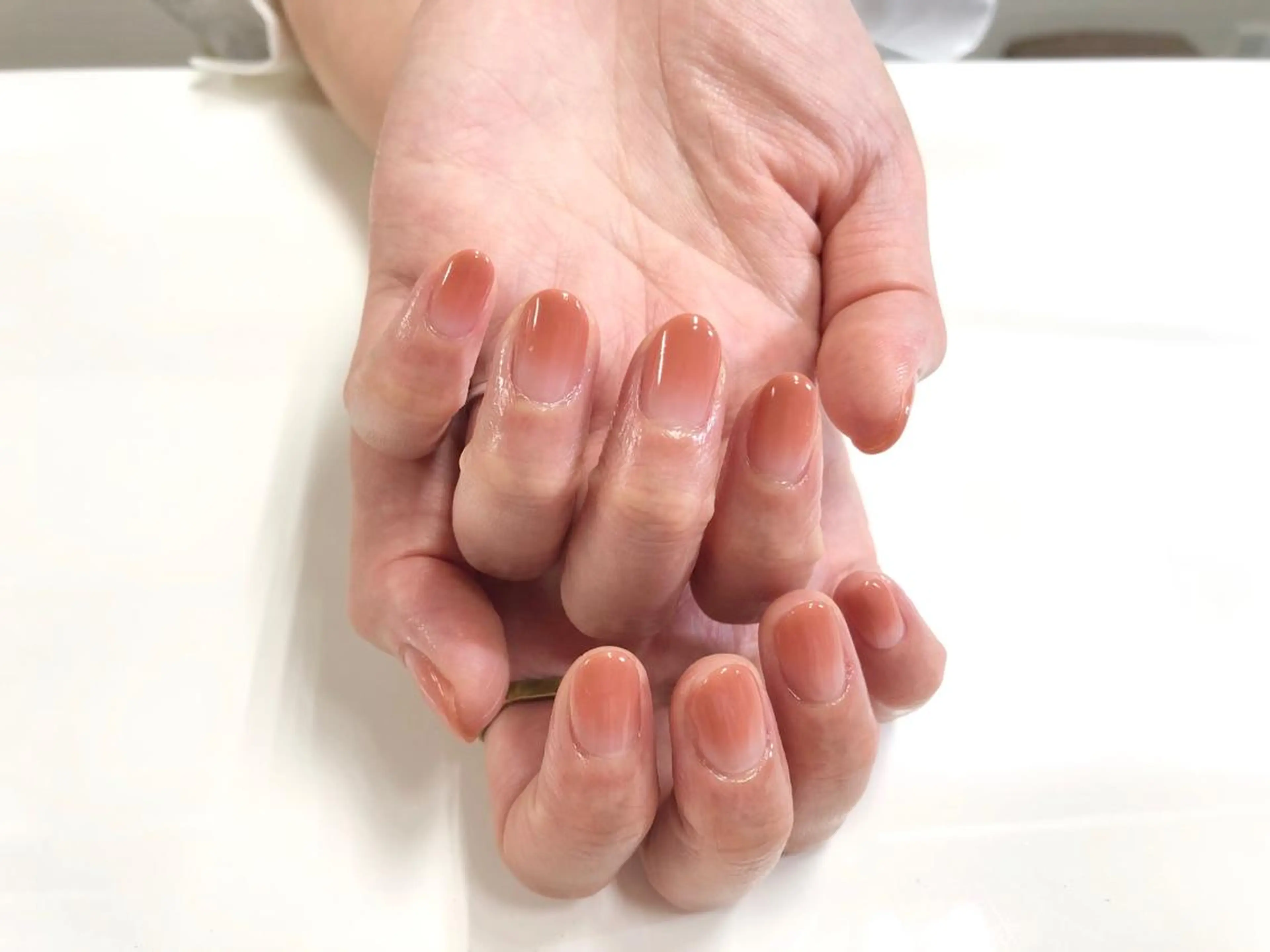 ネイル グラデーション オレンジ 吉田 芹菜のネイルデザイン