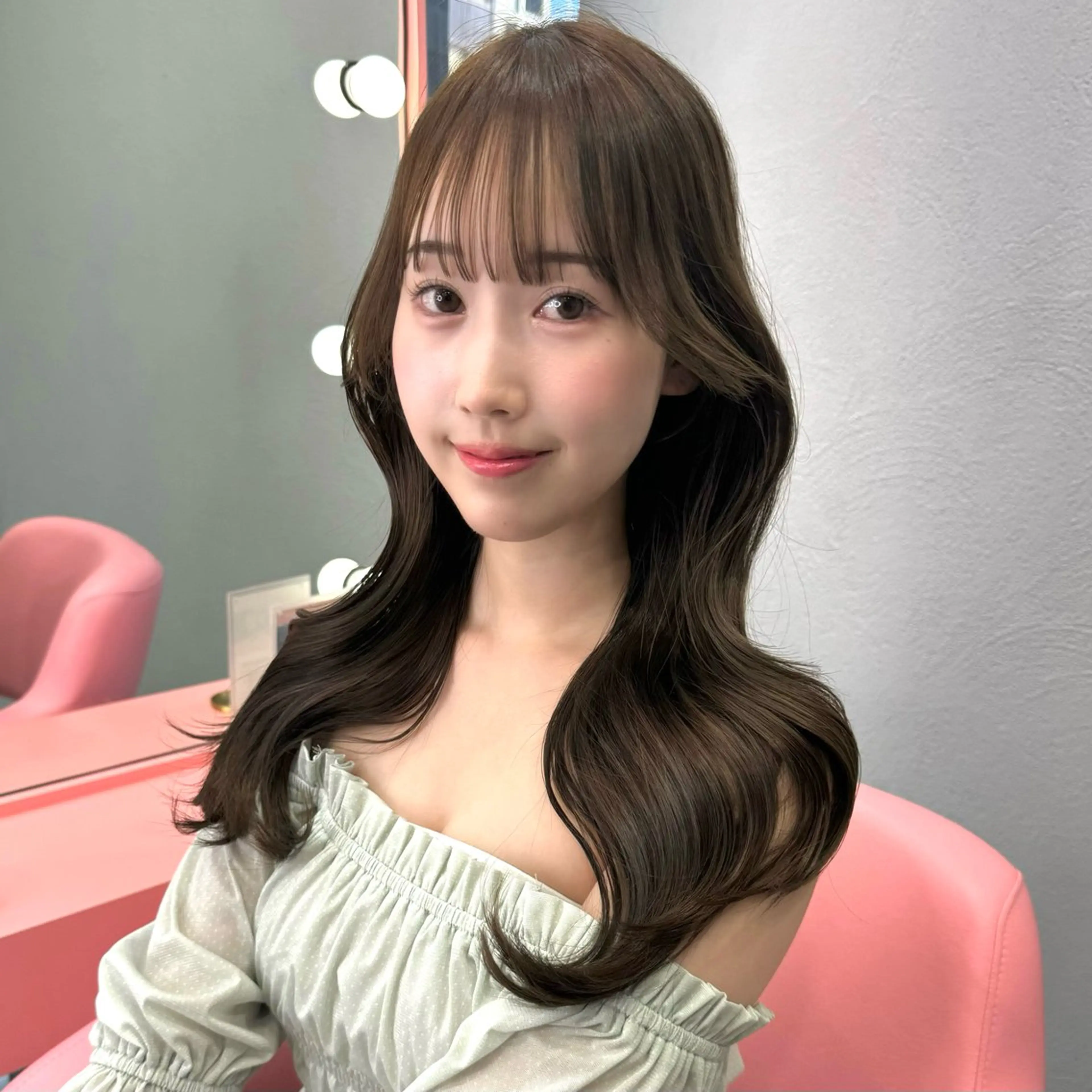 ロング 顔周り/透明感カラー REINA𓍯のヘアスタイル