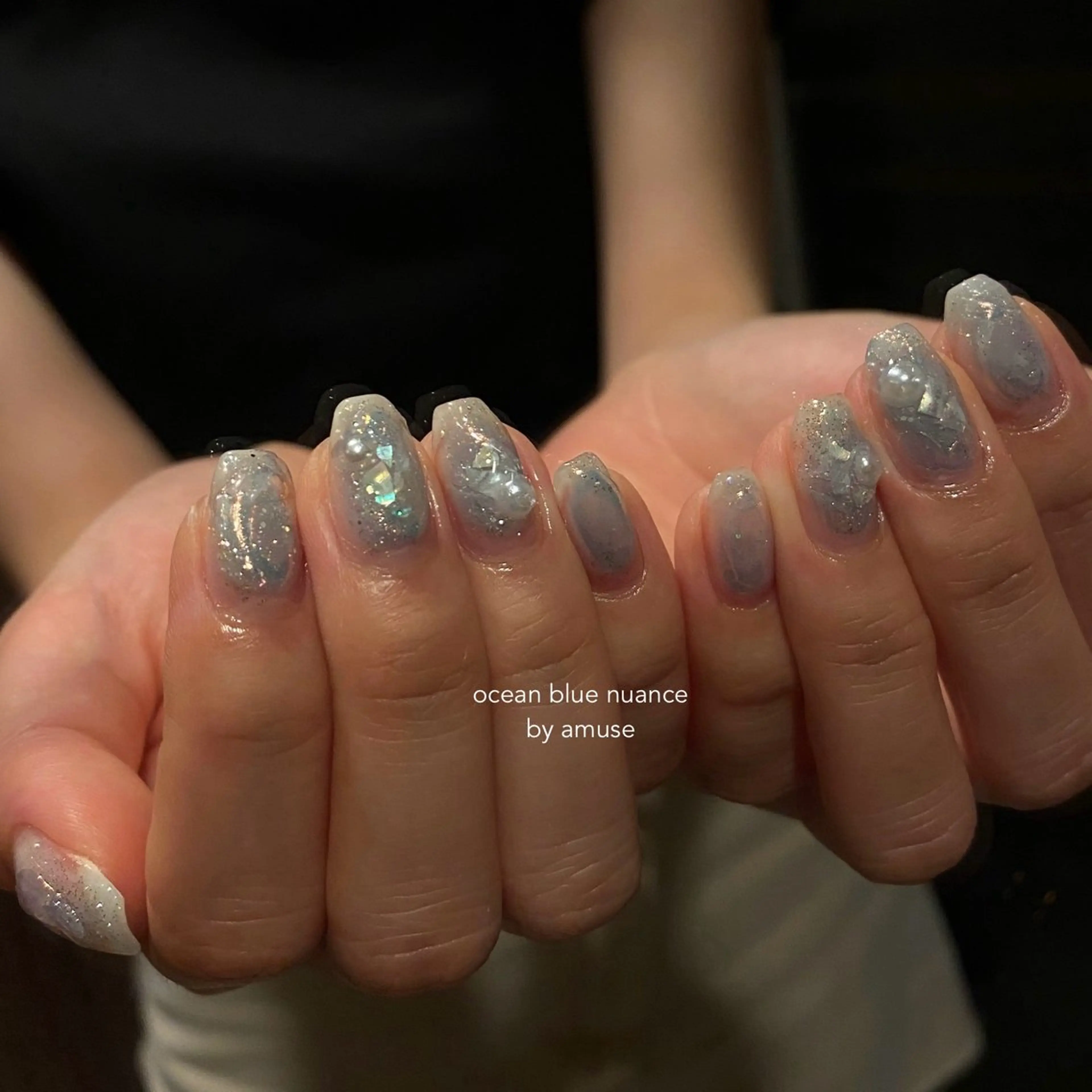 ネイル ブルー ミラーネイル ニュアンスネイル ぷっくりネイル 夏ネイル amuse ニュアンス/個性派のネイルデザイン