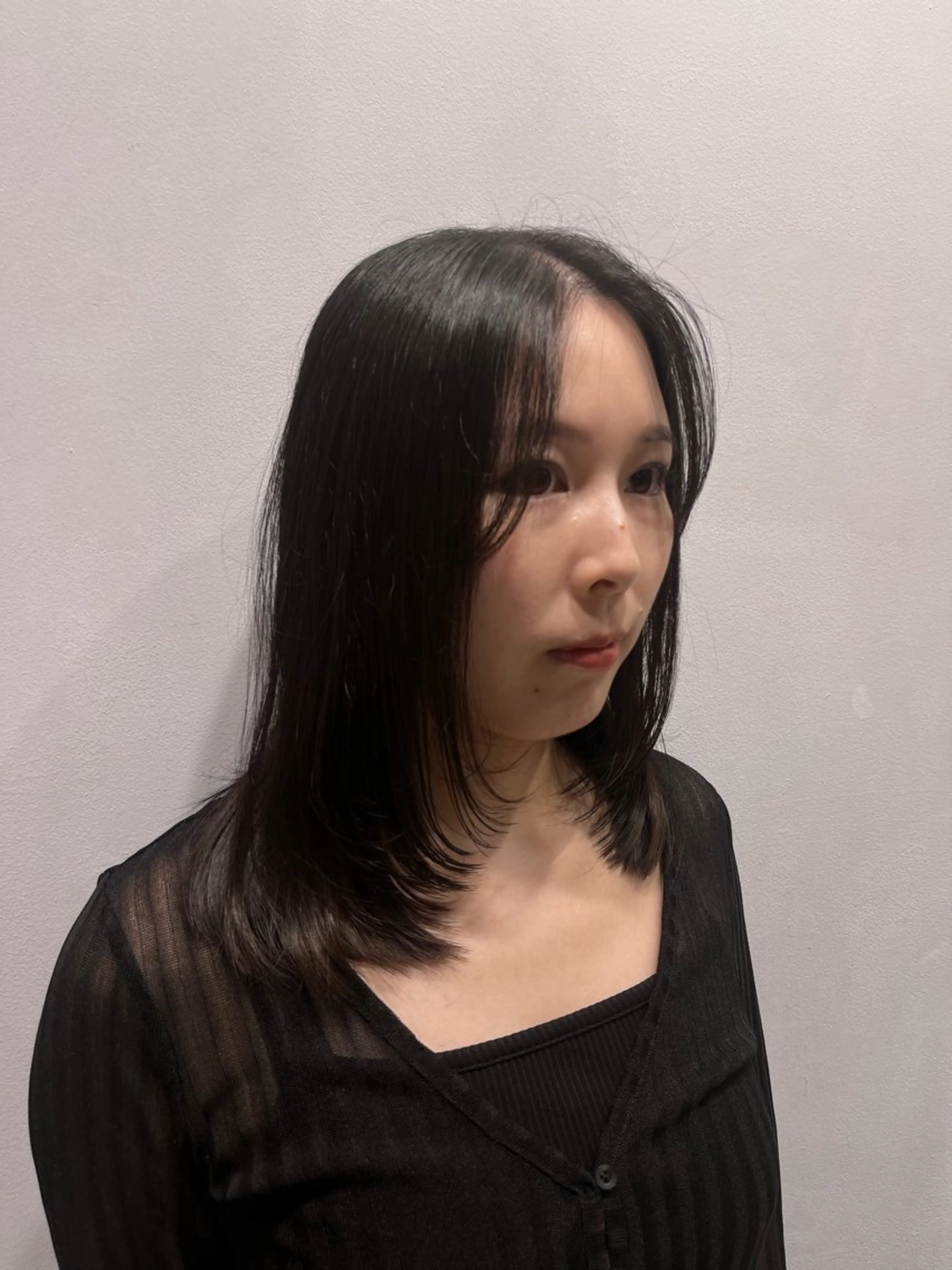 ミディアム 韓国風ヘア レイヤーカット -みつま はるな-のヘアスタイル