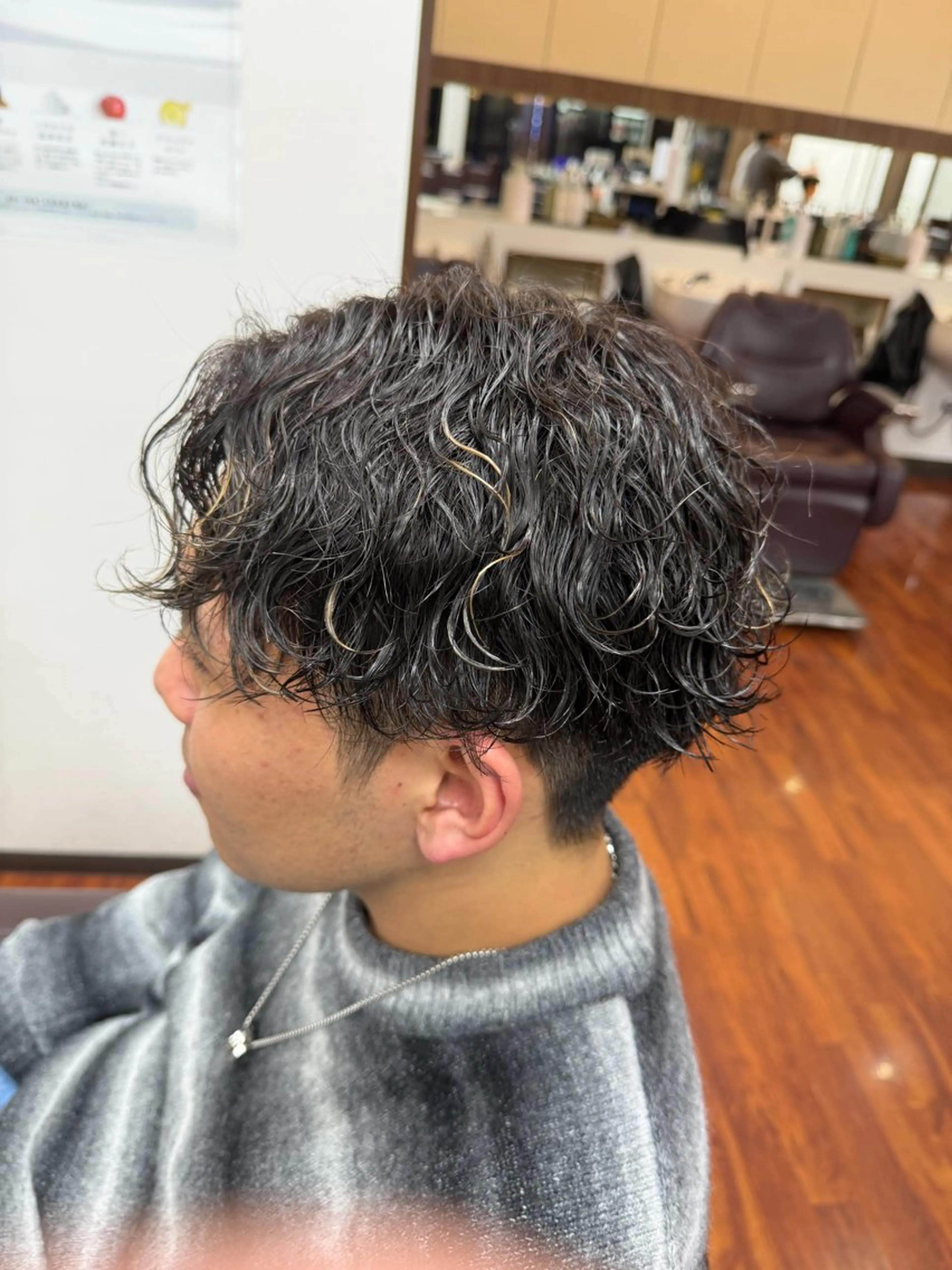 ミディアム パーマ ミディアムパーマ カット パーマ 中野 響貴のヘアスタイル