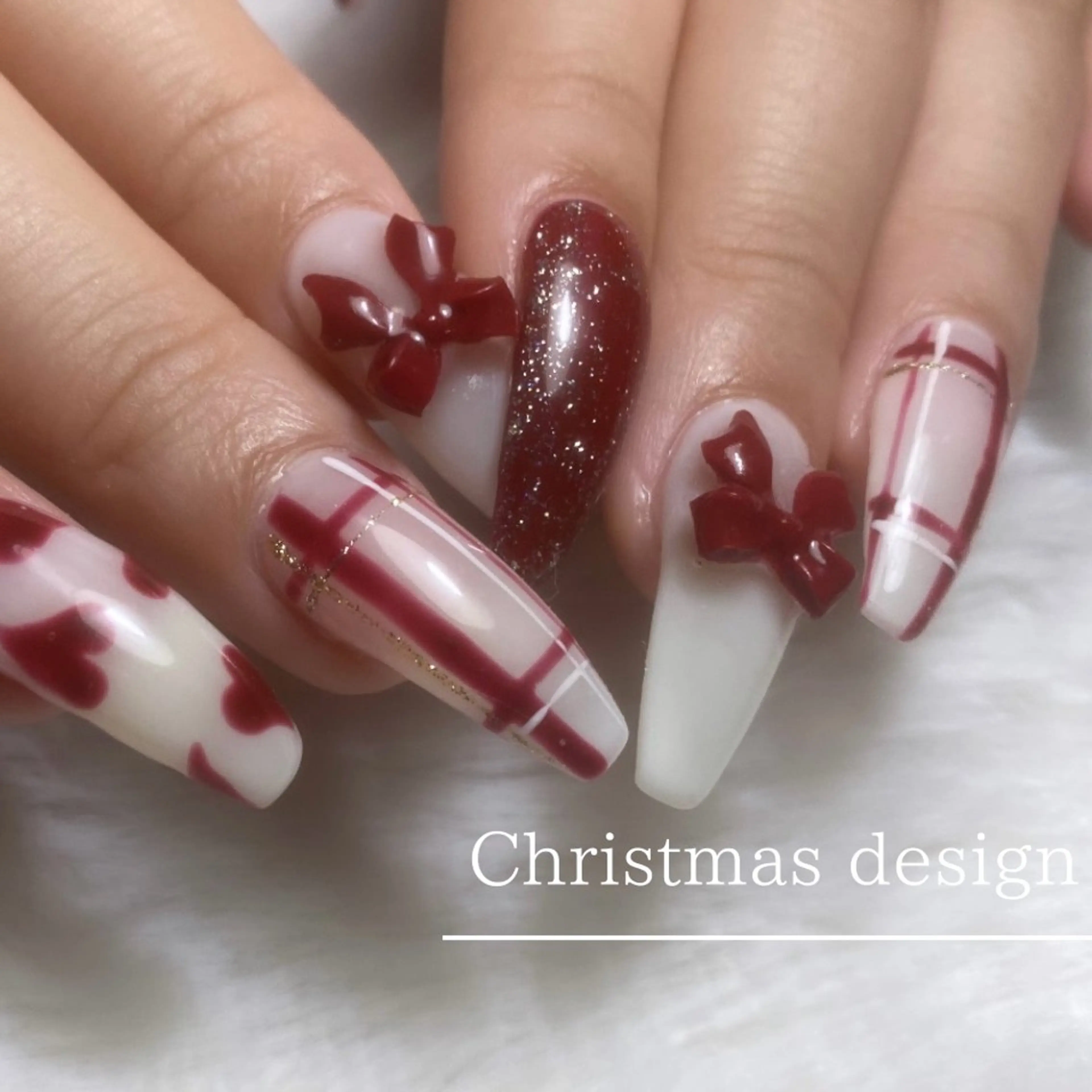 ネイル ワンホンネイル 冬ネイル クリスマス GRG NAILのネイルデザイン