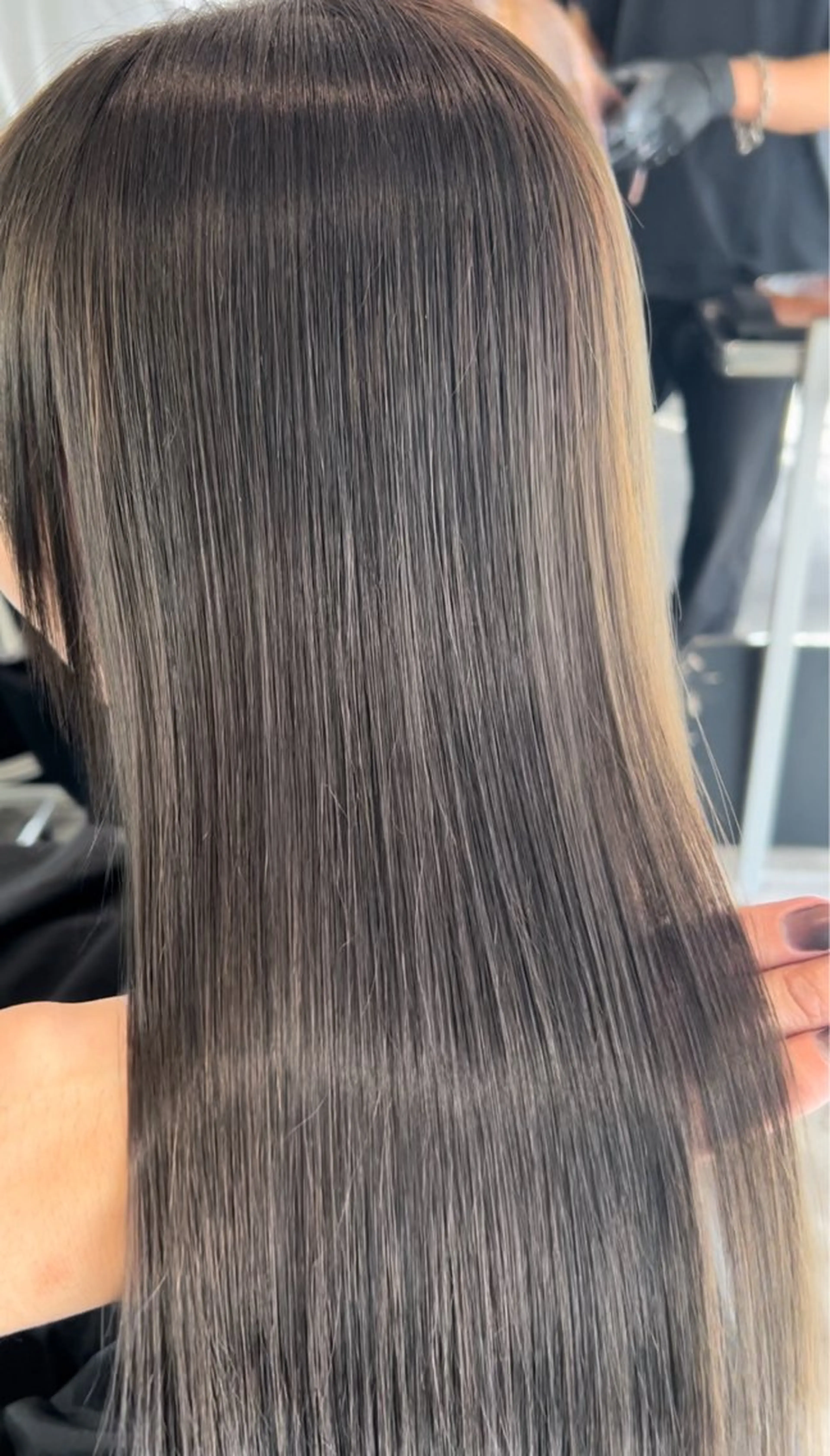 ロング カラー グレージュ オリーブグレージュ オリーブグレー 二宮 陽太のヘアスタイル