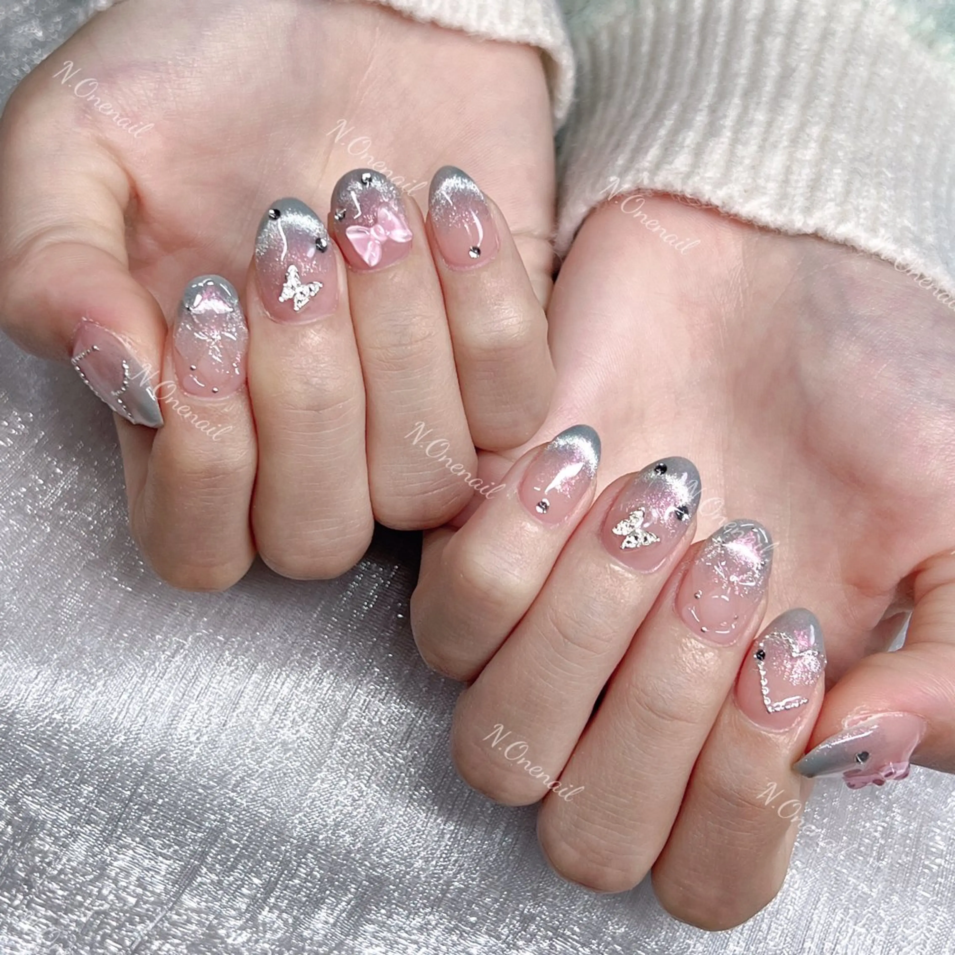 ネイル アートネイル グラデーション キラキラネイル ニュアンスネイル オフィスネイル ハンドネイル 長いだし/スカルプ/ パラシェルN.oneのネイルデザイン