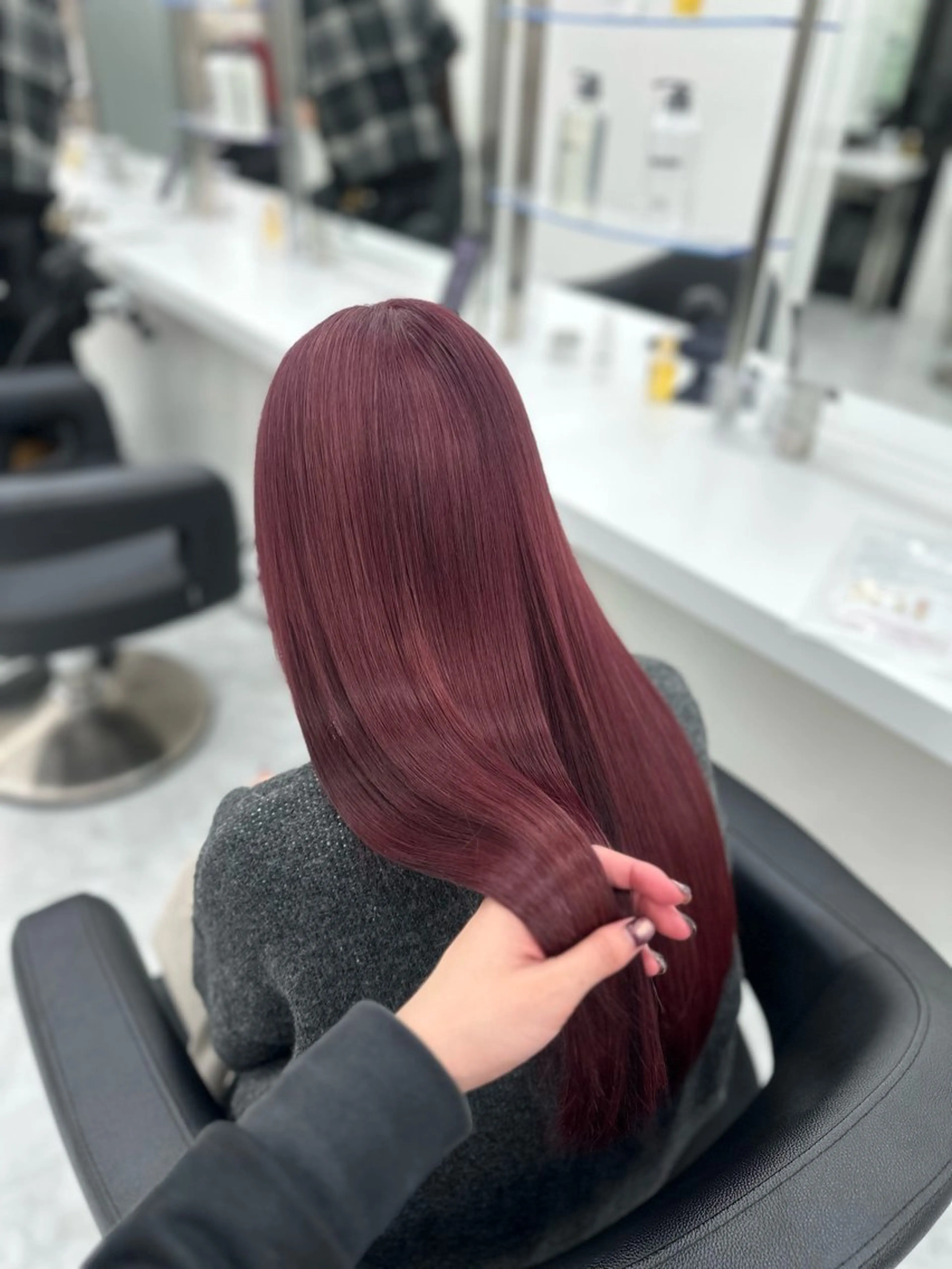 ロング rio🧚🏻‍♀️ 暖色/グレージュのヘアスタイル