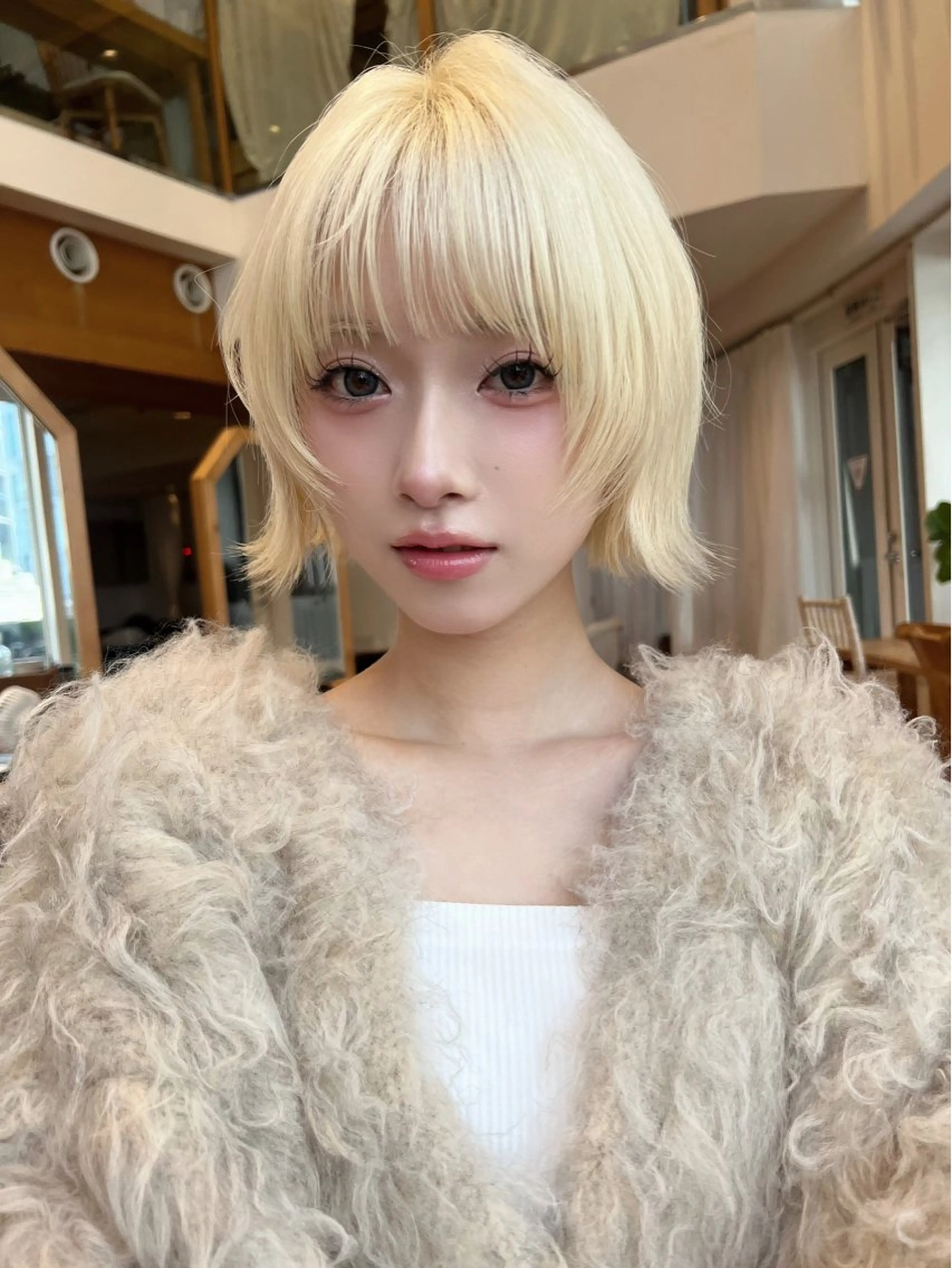 ショート カラー レイヤーカット ヘアカラー 望月威吹/表参道/レ イヤー/似合わせのヘアスタイル