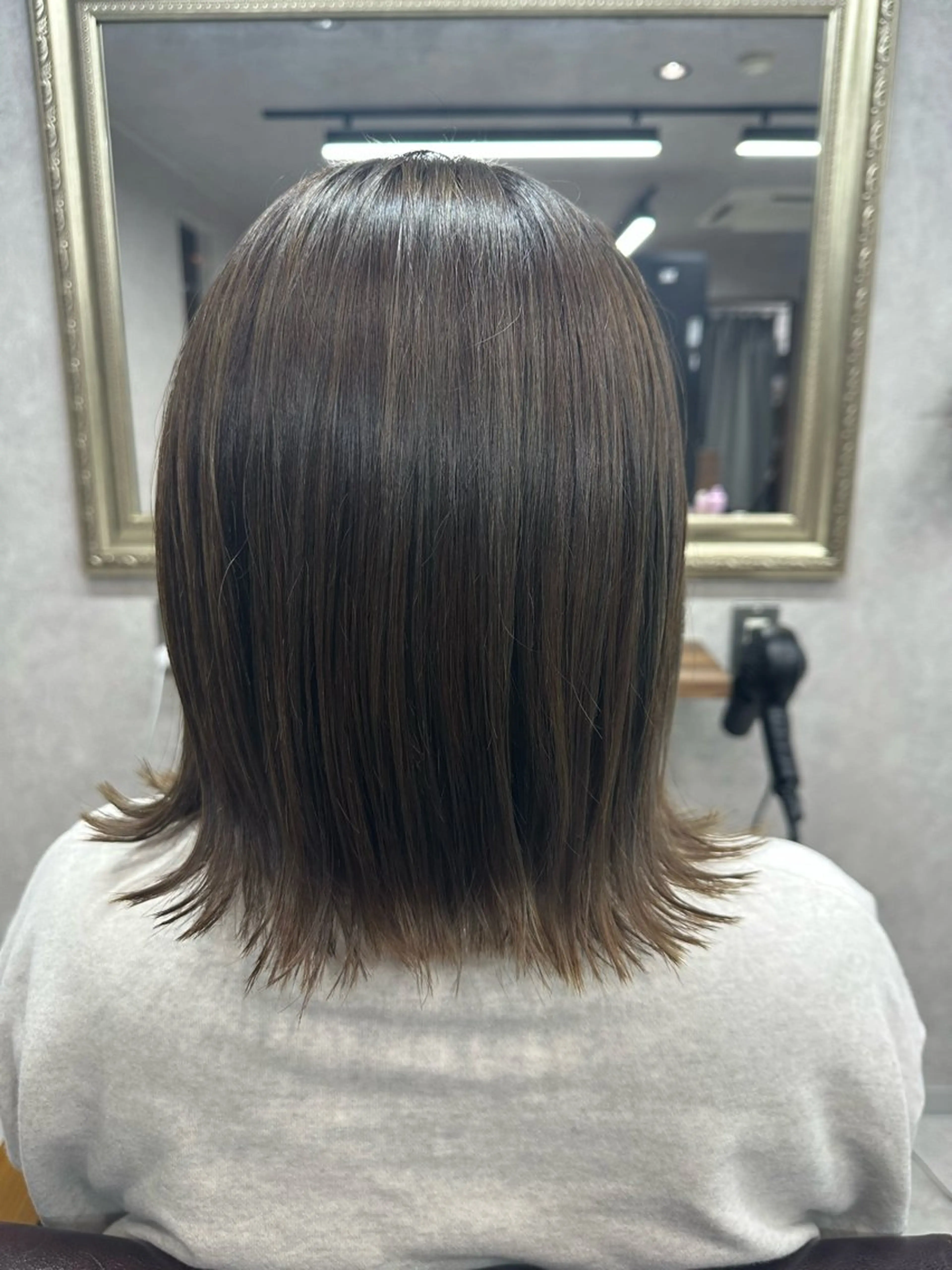 ミディアム カラー カット ヘアカラー トリートメント Lien 深井店のヘアスタイル