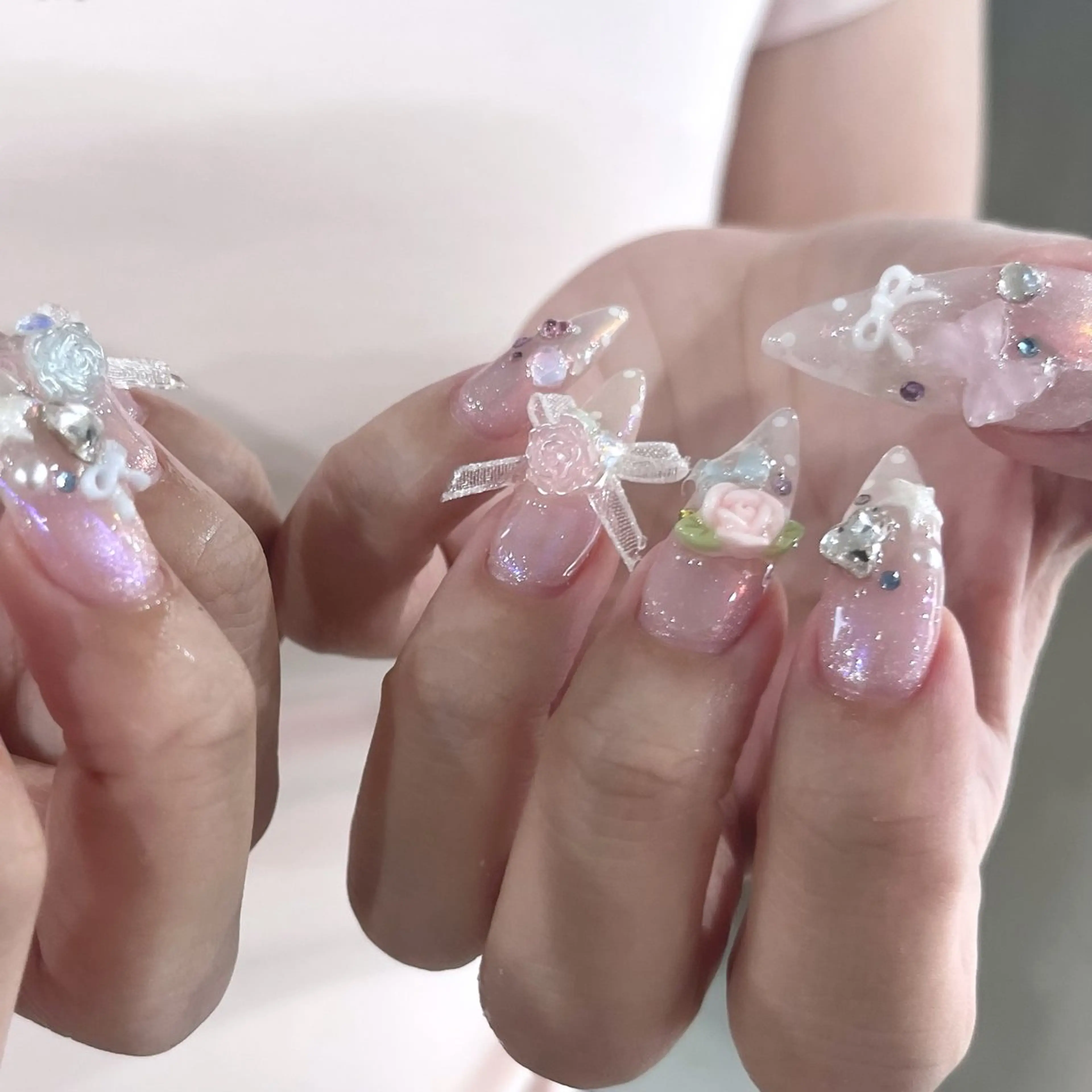 【🤍🐝4月限定価格🐝💭】ハンドネイル+長さ出し10本⚠️説明欄必ずお読みください！の写真