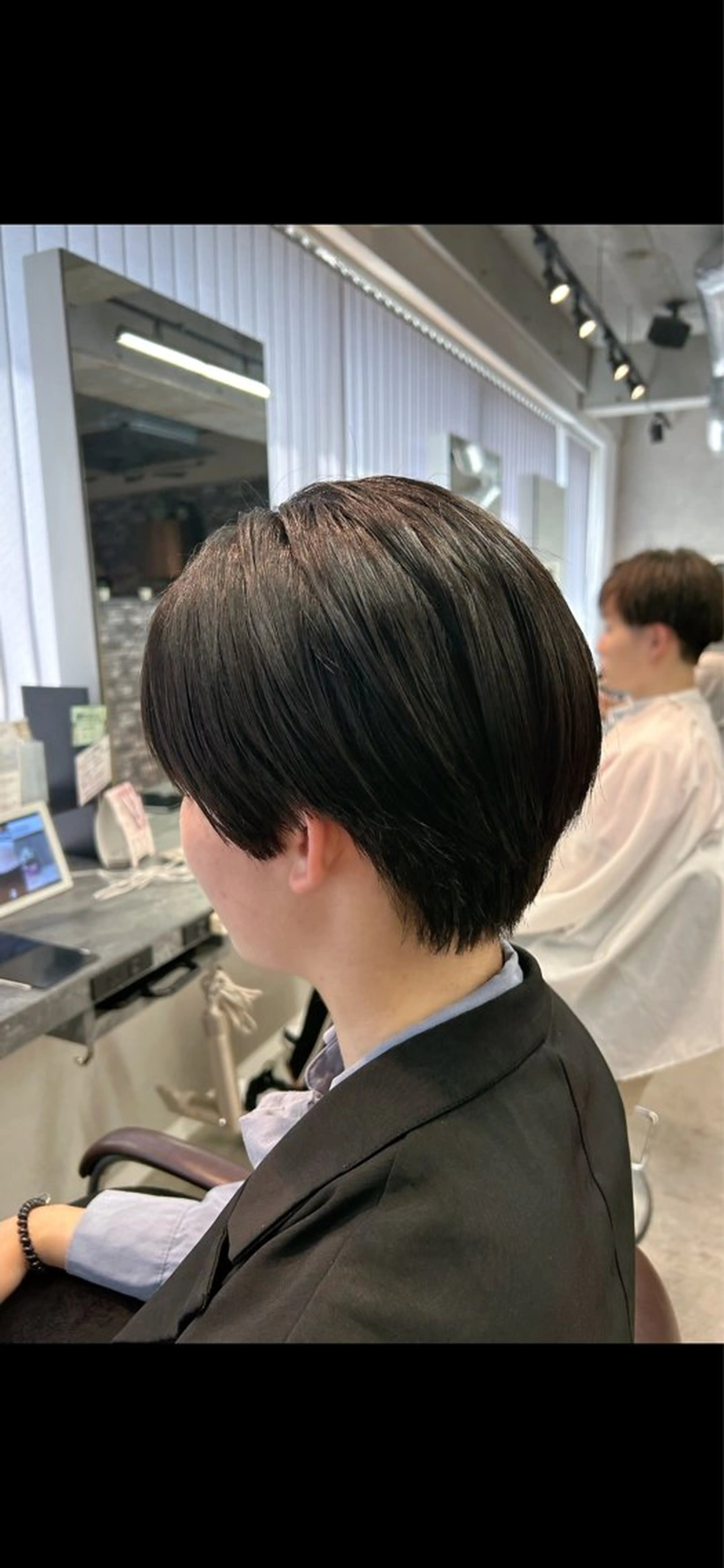 ショート カット ボブ/レイヤー/ ダブルカラー/みのりのヘアスタイル