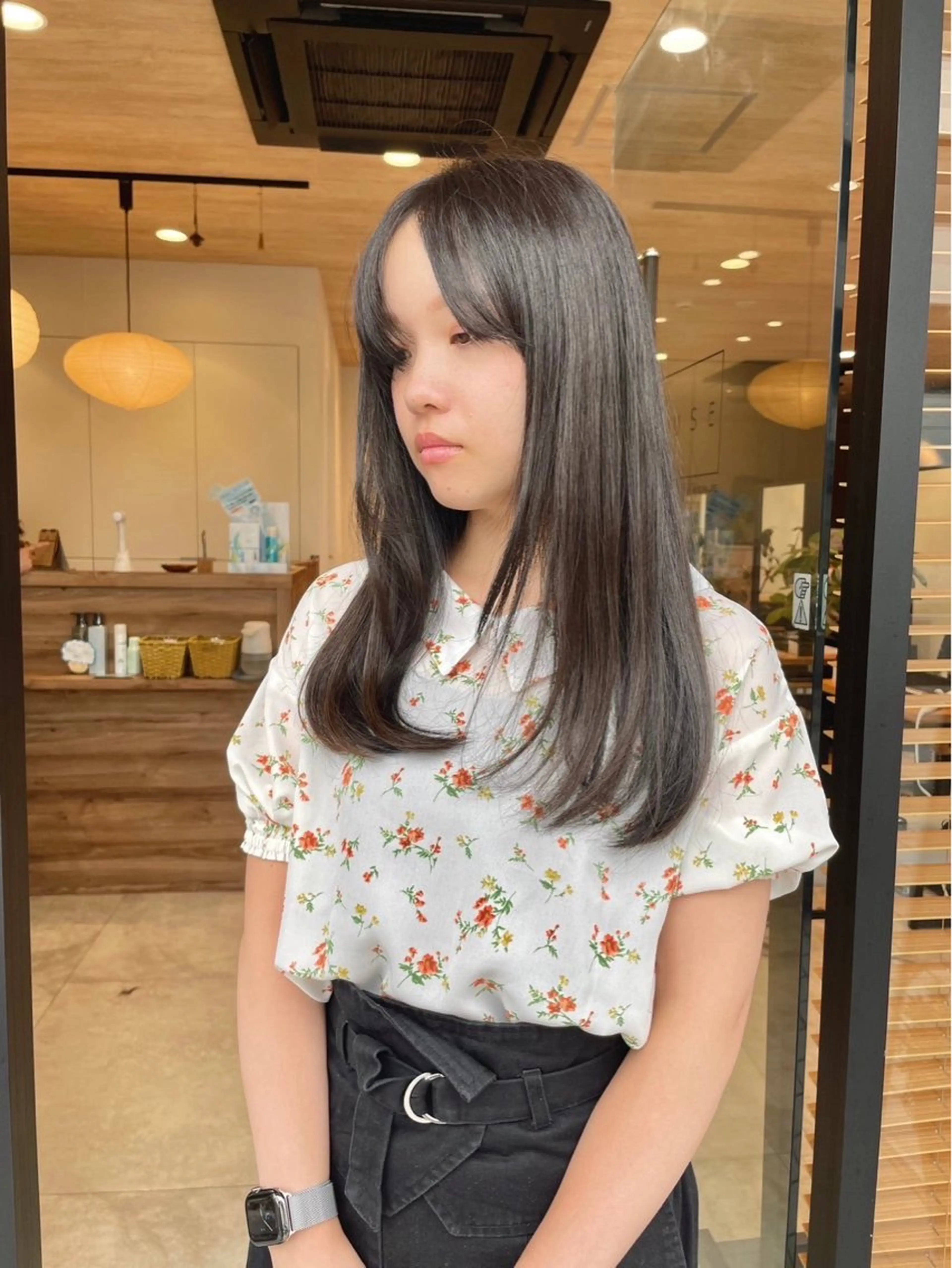 セミロング ナチュラルカラー /AKIR‎A🌝のヘアスタイル
