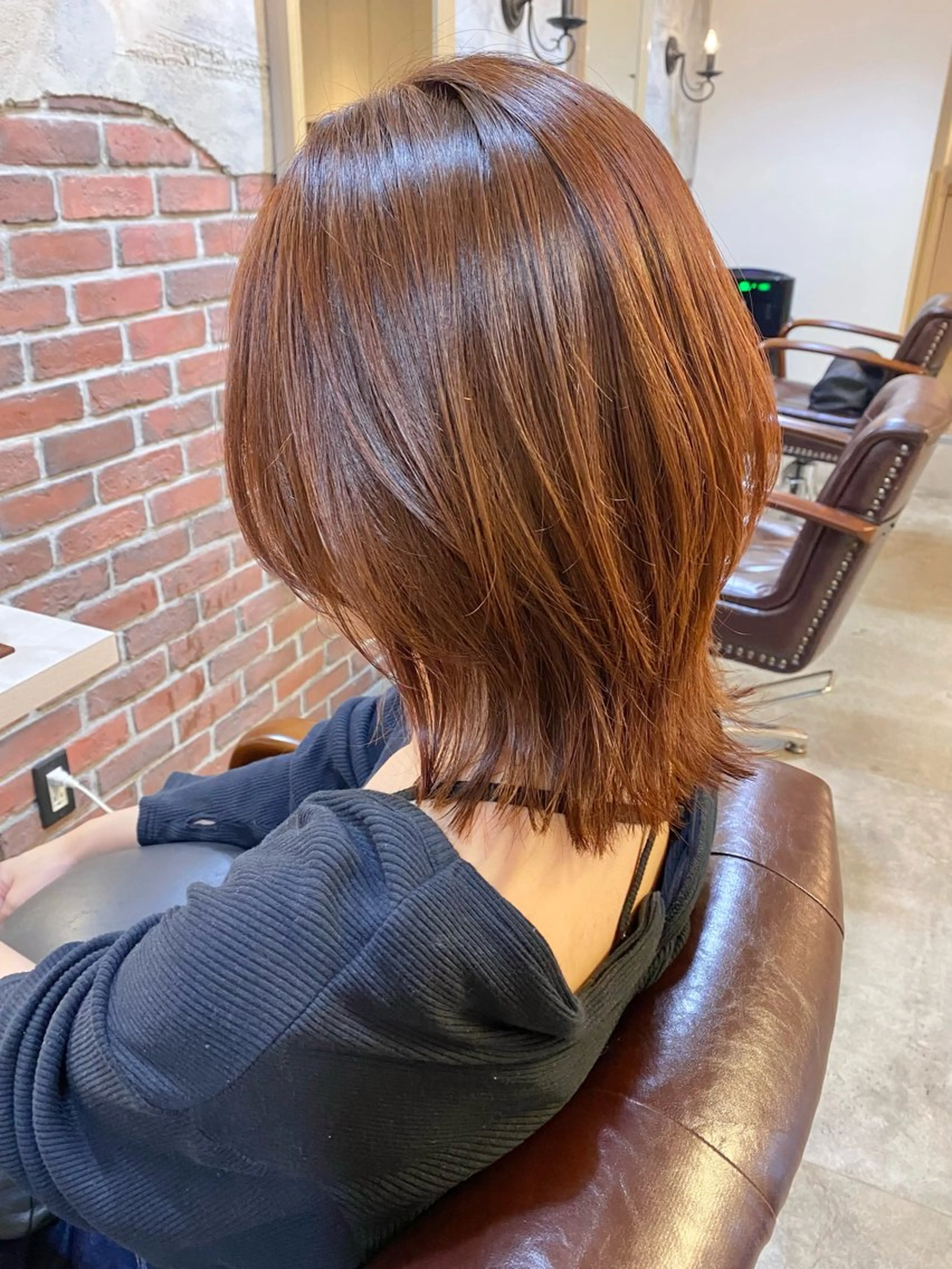 ミディアム カラー ウルフカット カット ヘアカラー トリートメント レイヤーカット/ 根本瑠実のヘアスタイル