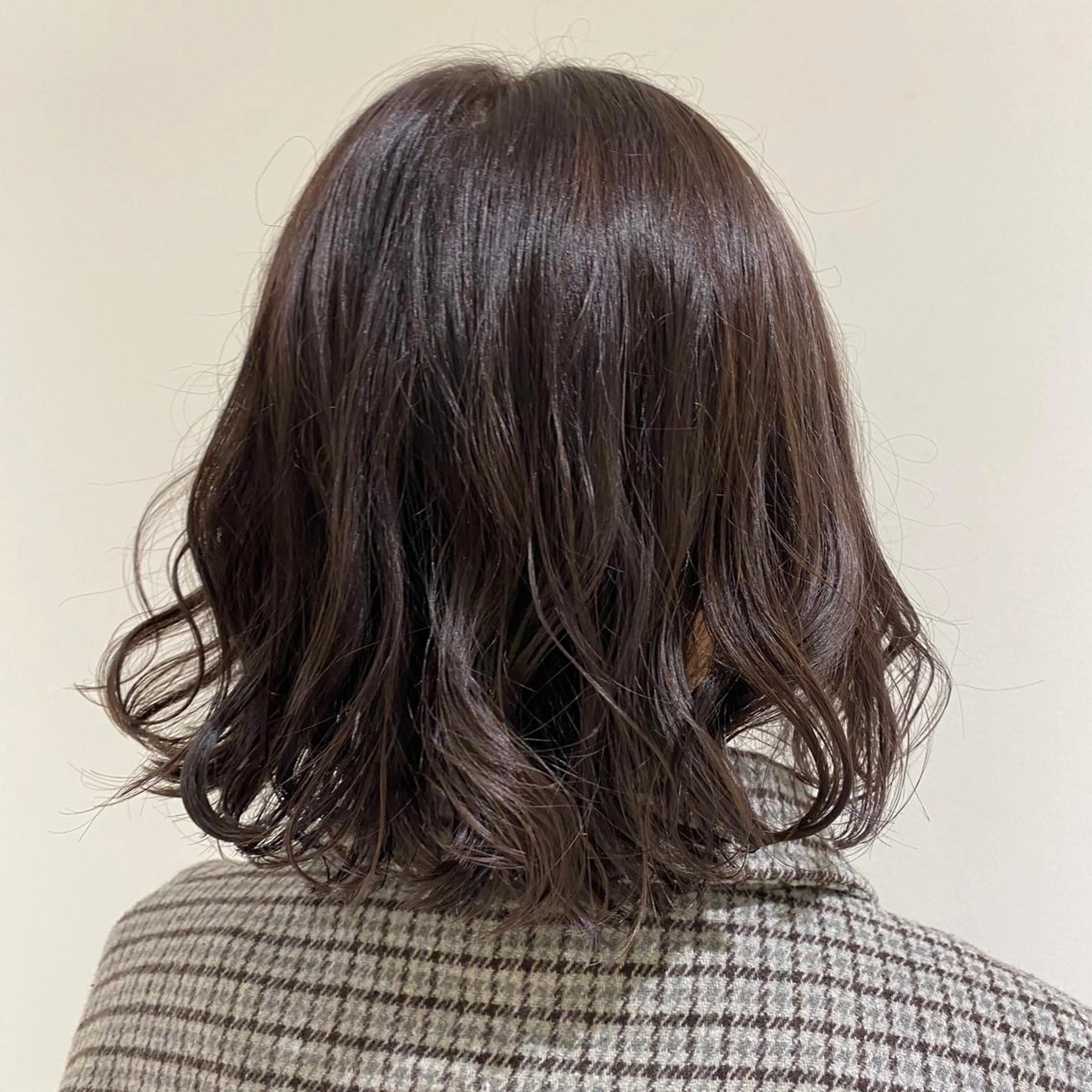 ミディアム アッシュ アッシュブラウン 透明感カラー🌈 菊池 結衣のヘアスタイル