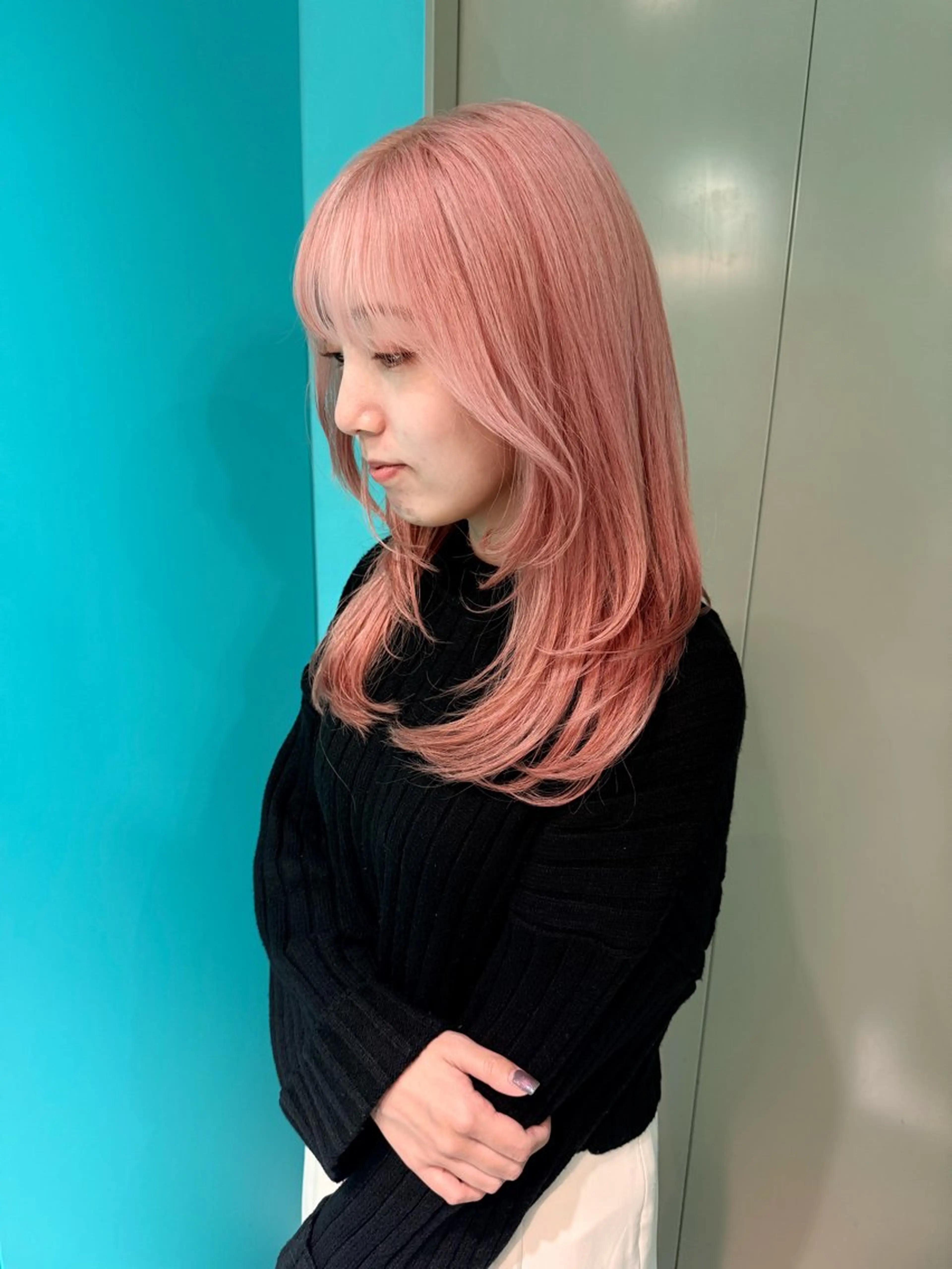 ミディアム カット ヘアカラー Misaki/ レイヤー/ウルフのヘアスタイル