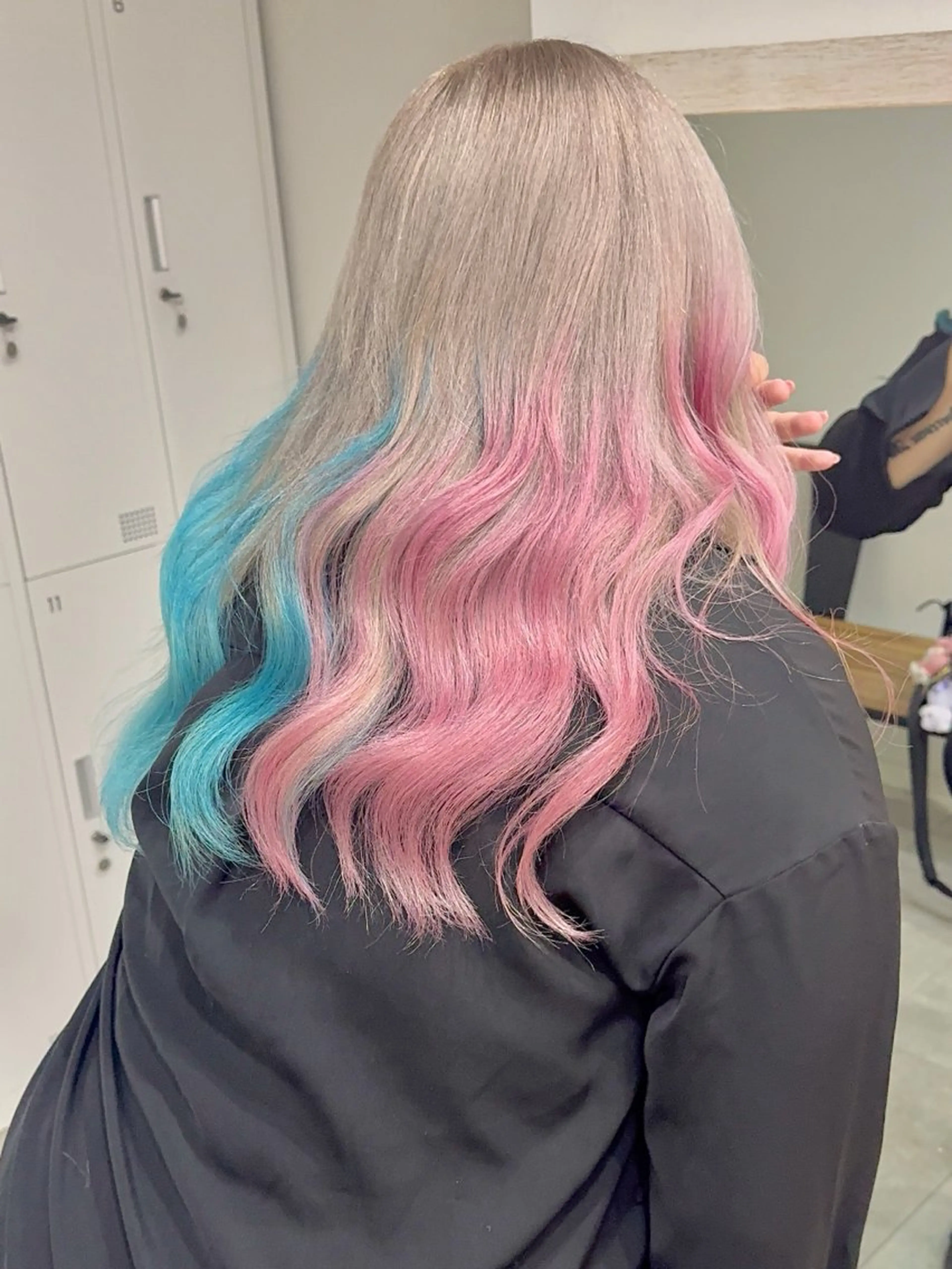 セミロング 宍戸 秀斗のヘアスタイル