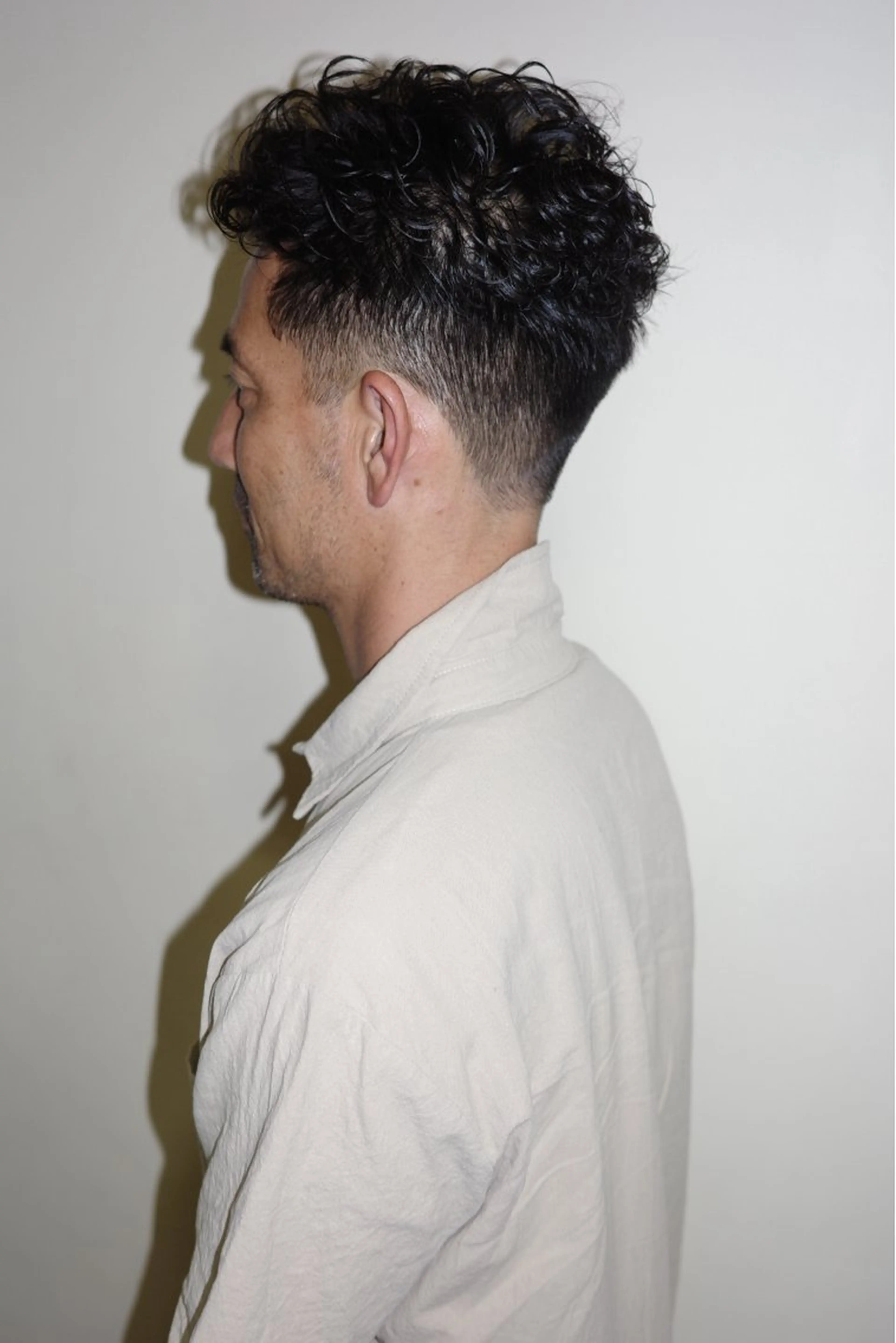 ショート パーマ メンズ メンズパーマ メンズベリーショート ベリーショート ショートヘア パーマ 浅岡 昭汰のヘアスタイル