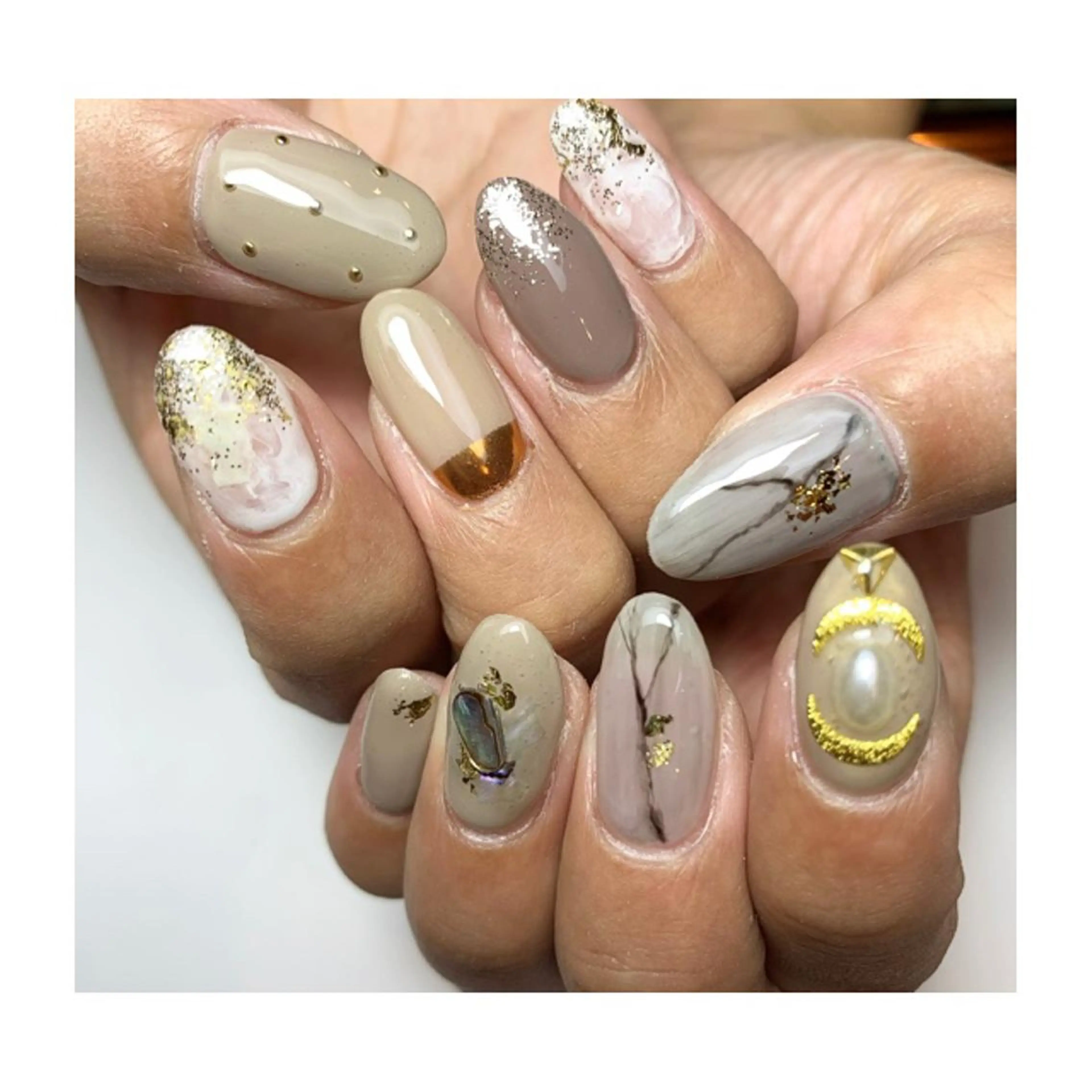 ネイル 駒月 明日香の眉毛・アイブロウイメージ