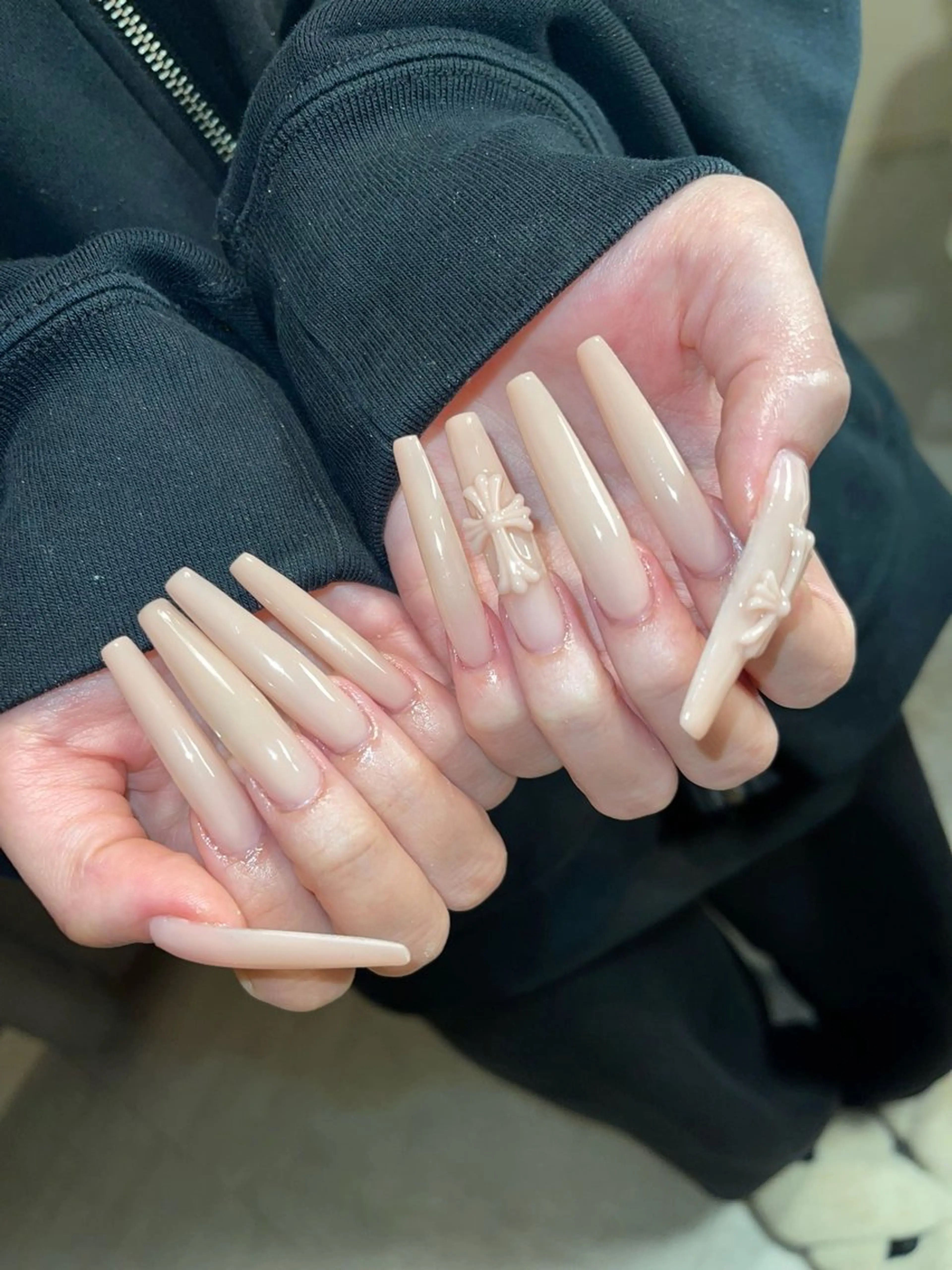 ネイル ハンドネイル 鈴木 るなのネイルデザイン