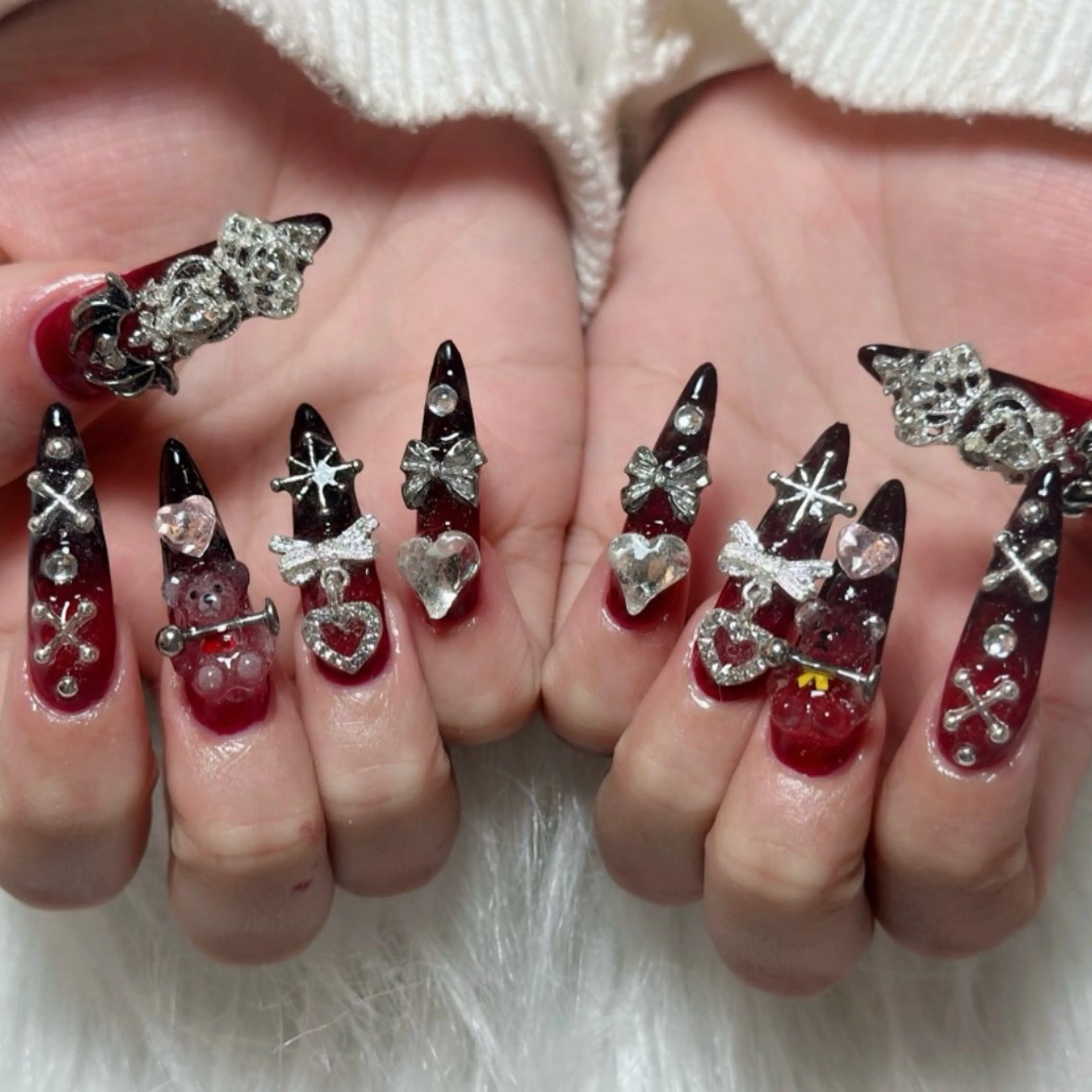 ミディアム Pio Mielのネイルデザイン