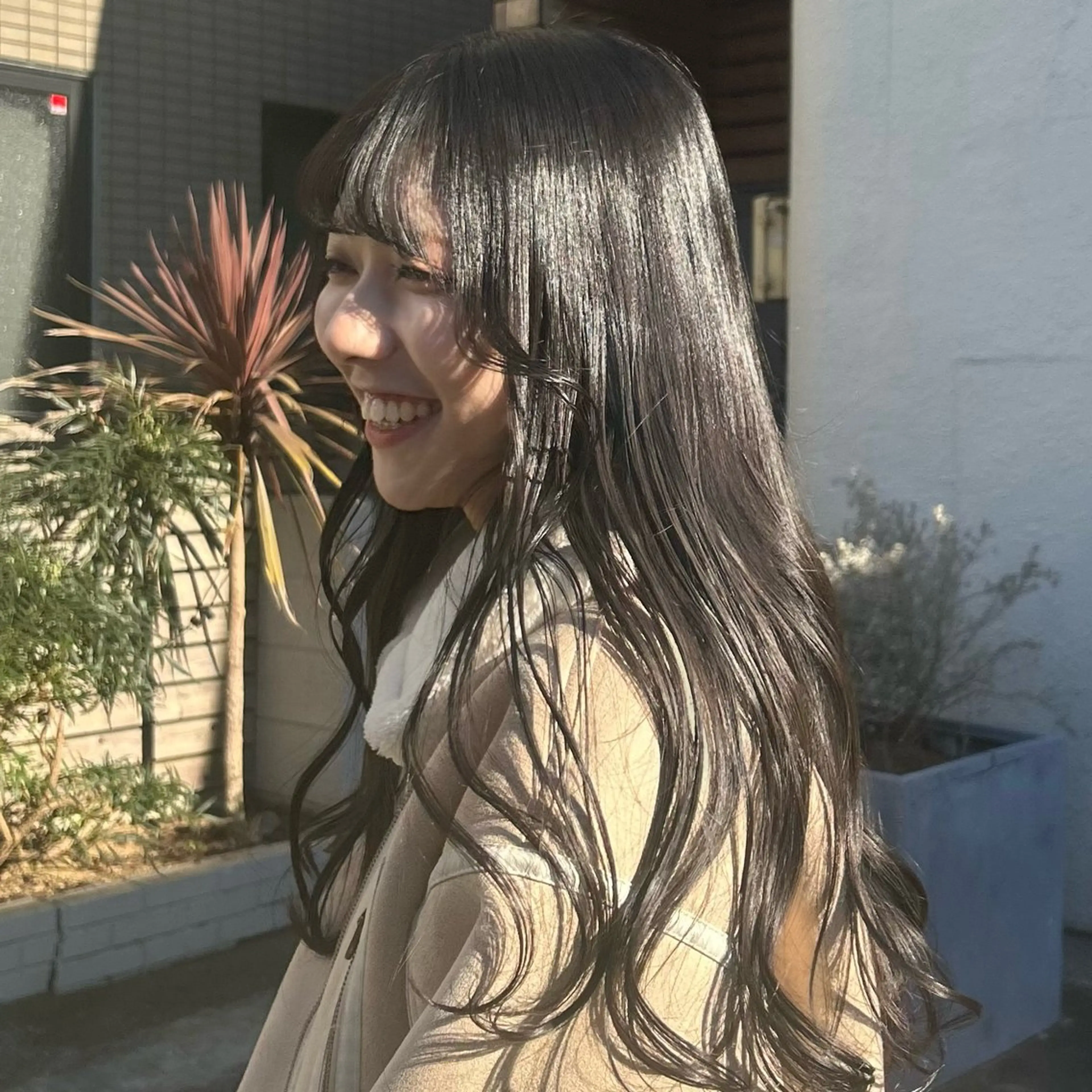 ロング カラー 透明感カラー MUKU リカのヘアスタイル