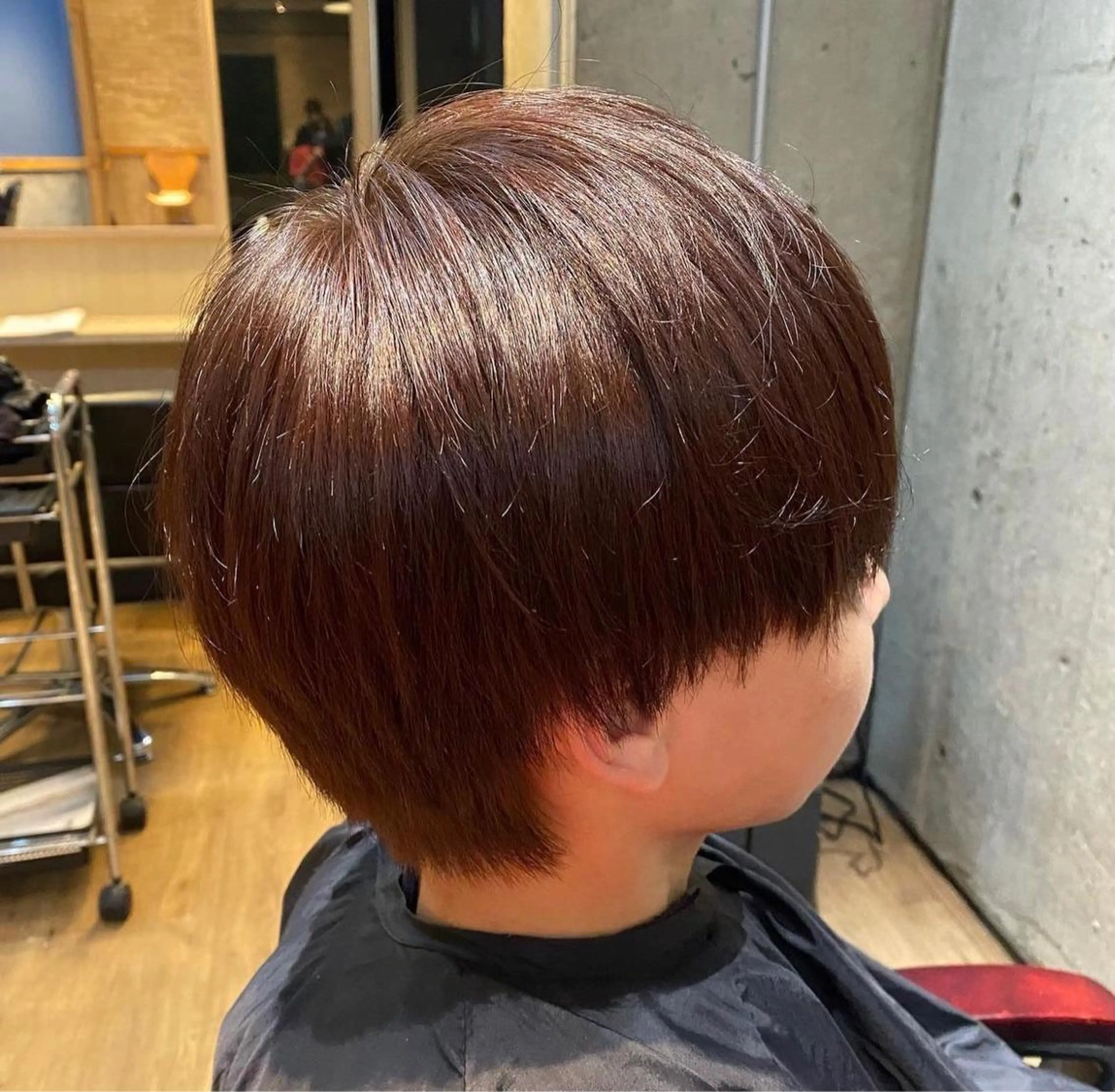 ショート カラー メンズ 曲がる縮毛 フェザー ニュアンス  佐々木のヘアスタイル