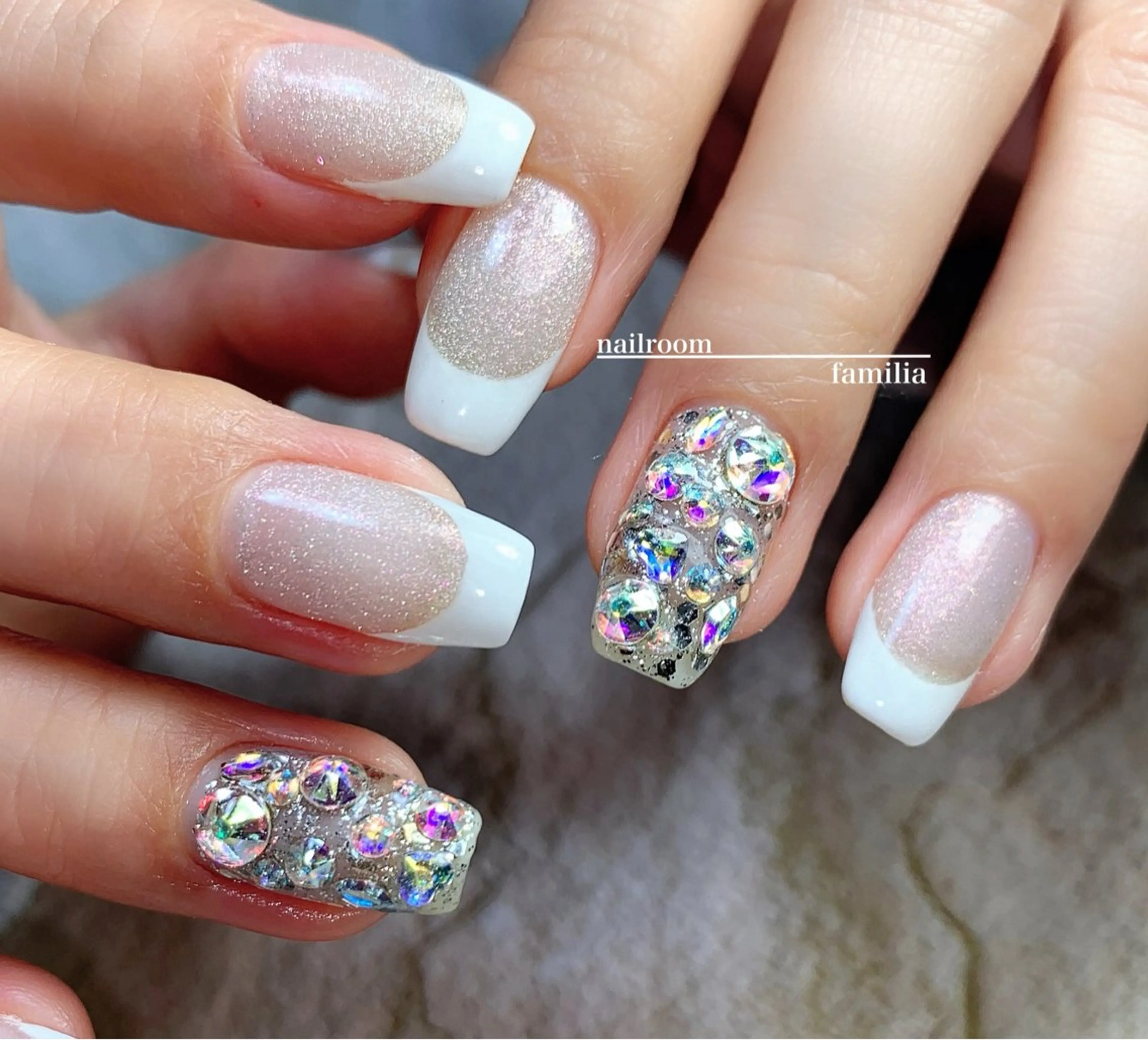 ネイル ハンドネイル -nailroom- familiaのネイルデザイン