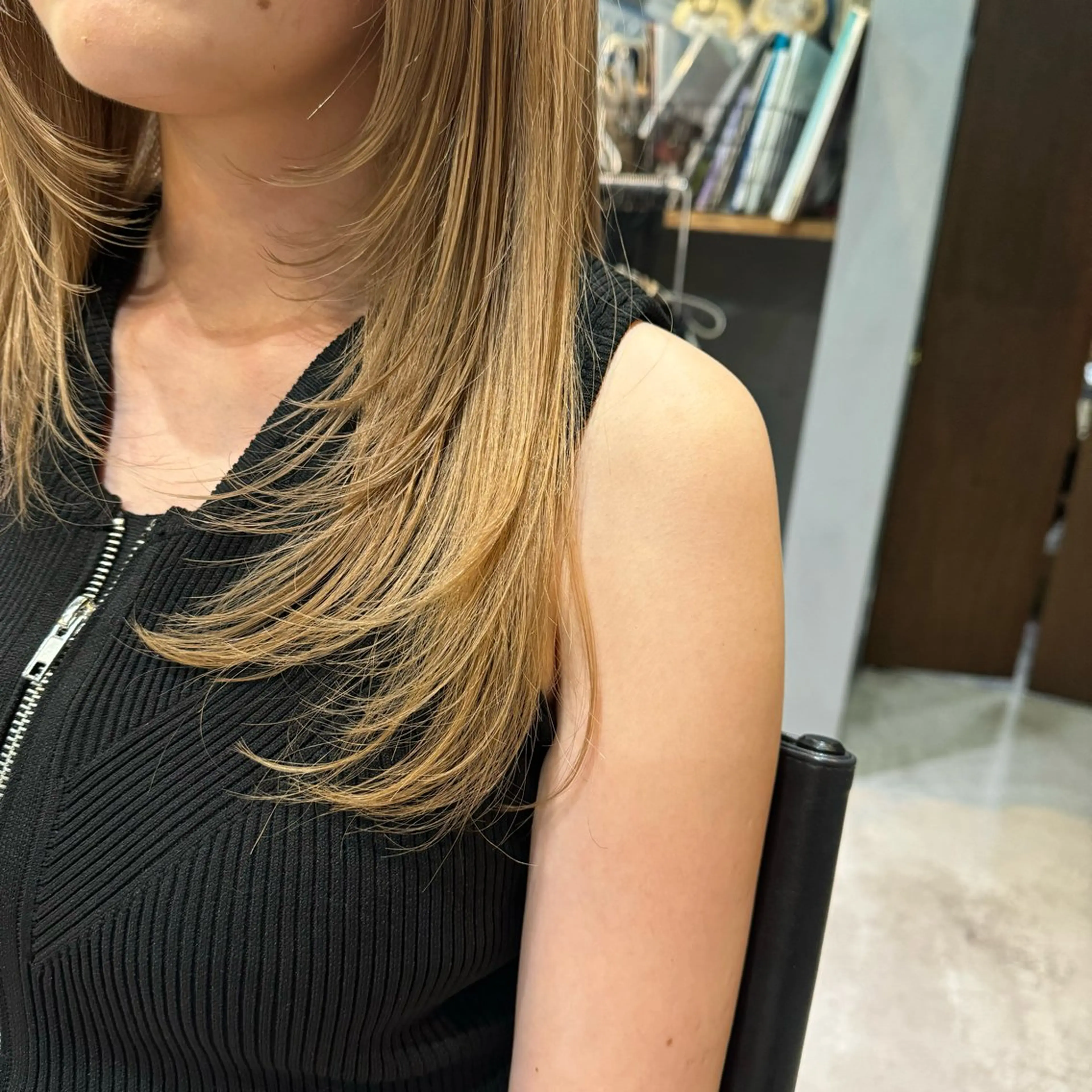 ロング レイヤーカット 似合わせカット カット カラー/ 髪質改善/新吾ありさのヘアスタイル