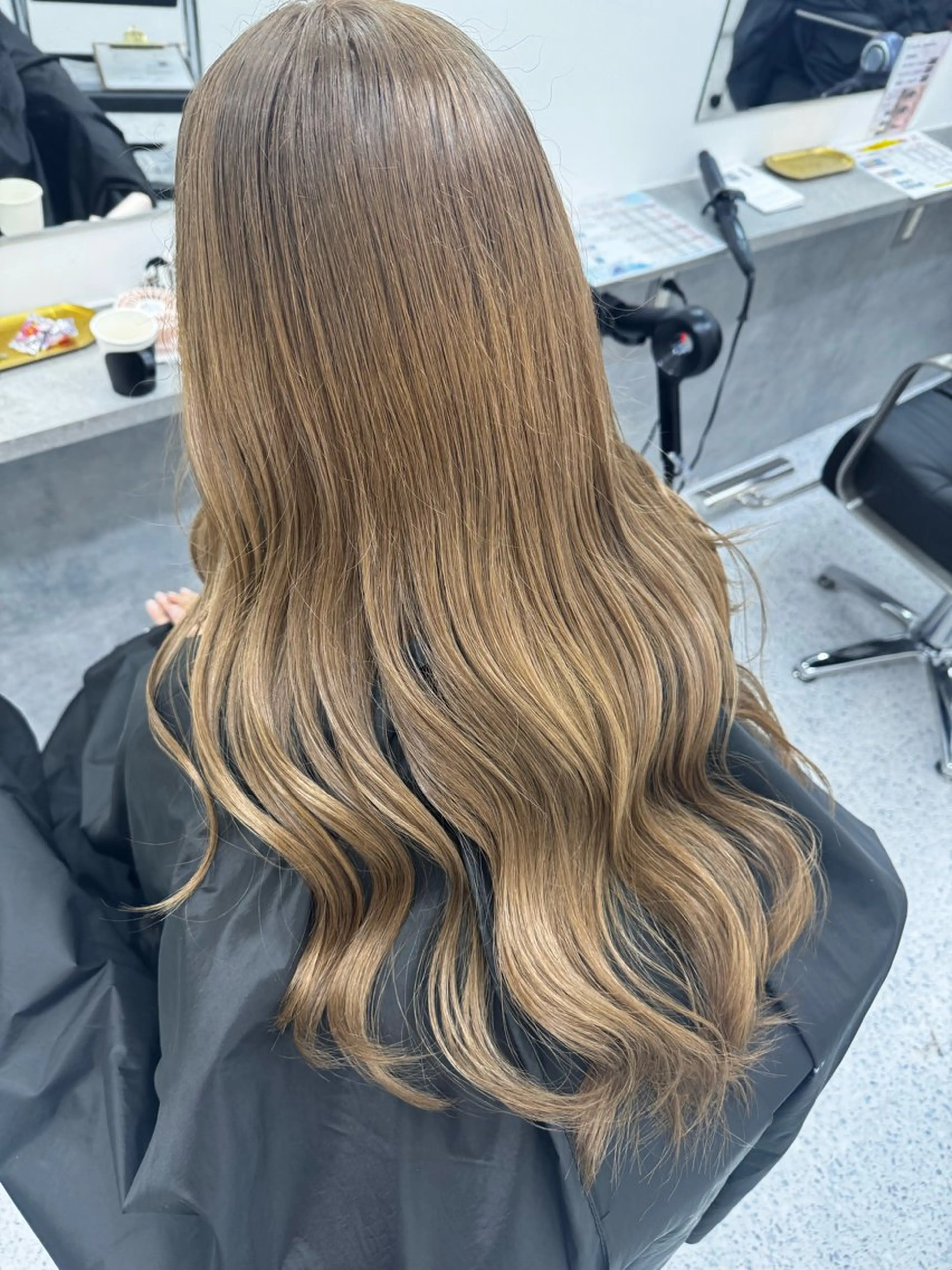 ロング ダブルカラー✨️ 五島桜樫のヘアスタイル