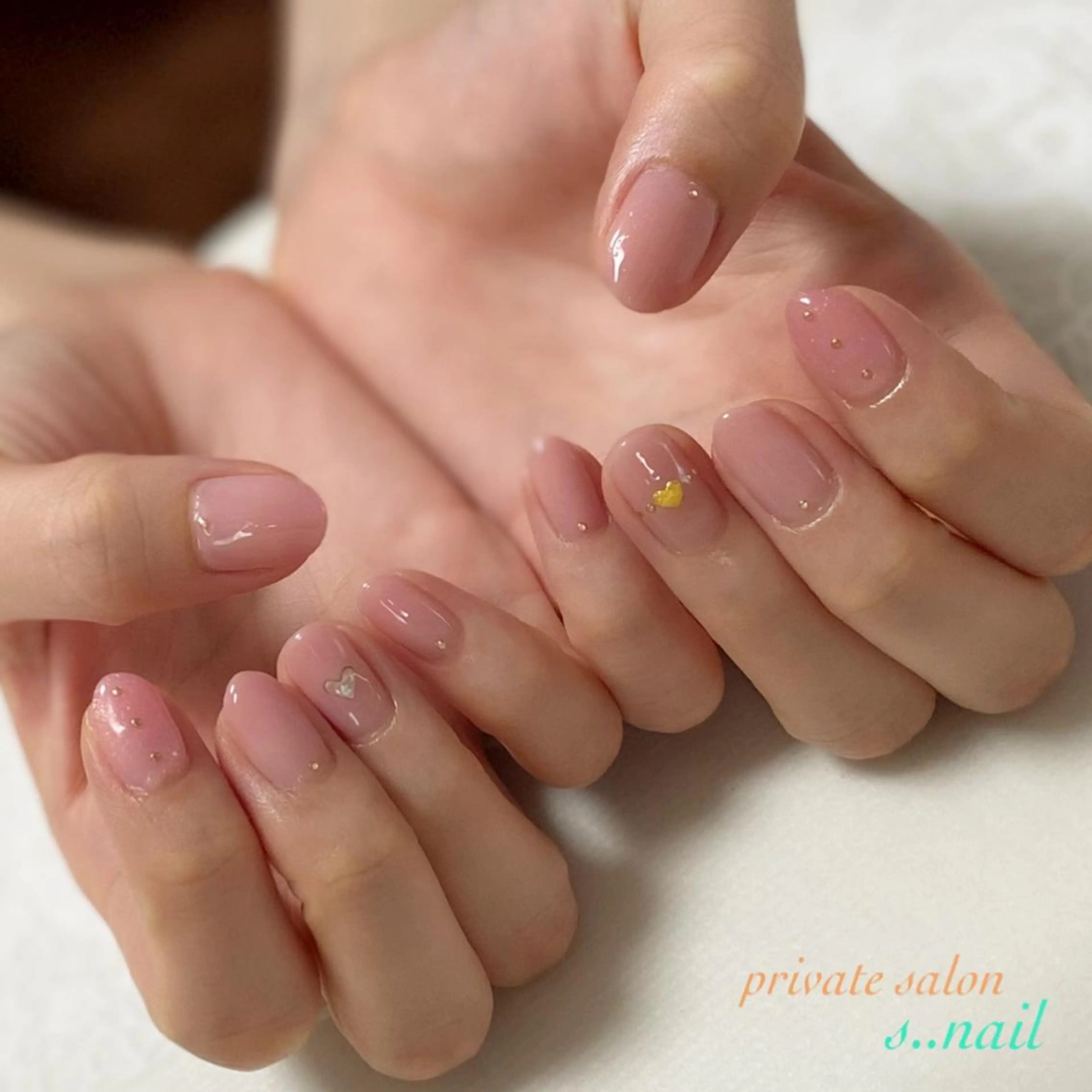 ネイル ラメ(グリッター) ピンク シンプルネイル ハンドネイル フットネイル s..nail / MORITAのネイルデザイン