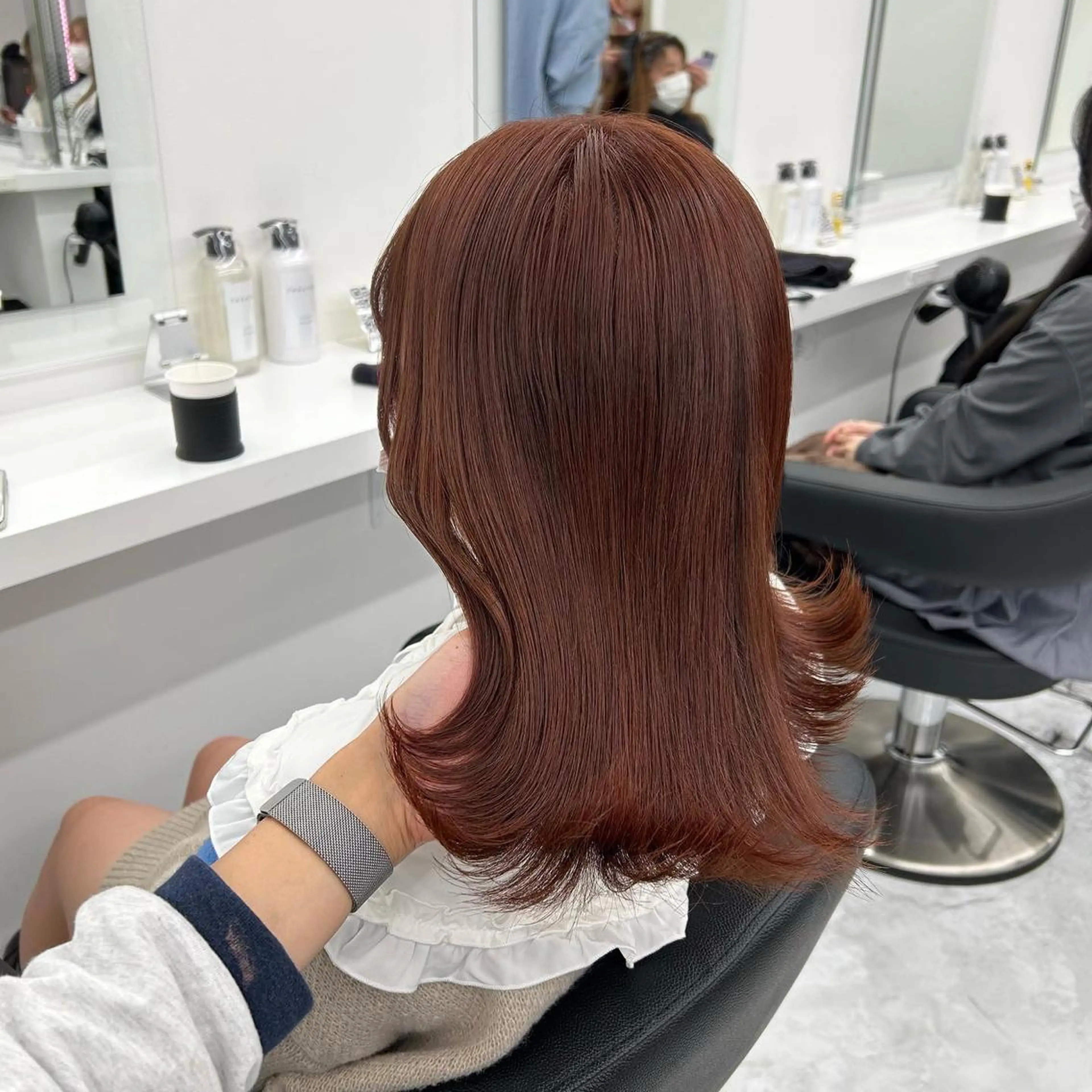セミロング カラー ヘアアレンジ ヘアカラー トリートメント mai🍑暖色カラー /レイヤー💖のヘアスタイル